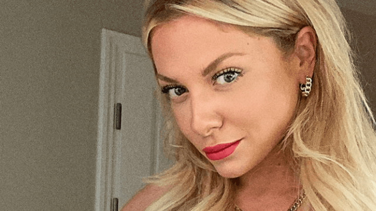 Valentina Pahde lächelt auf einem Instagram-Selfie vom 19.07.2021.