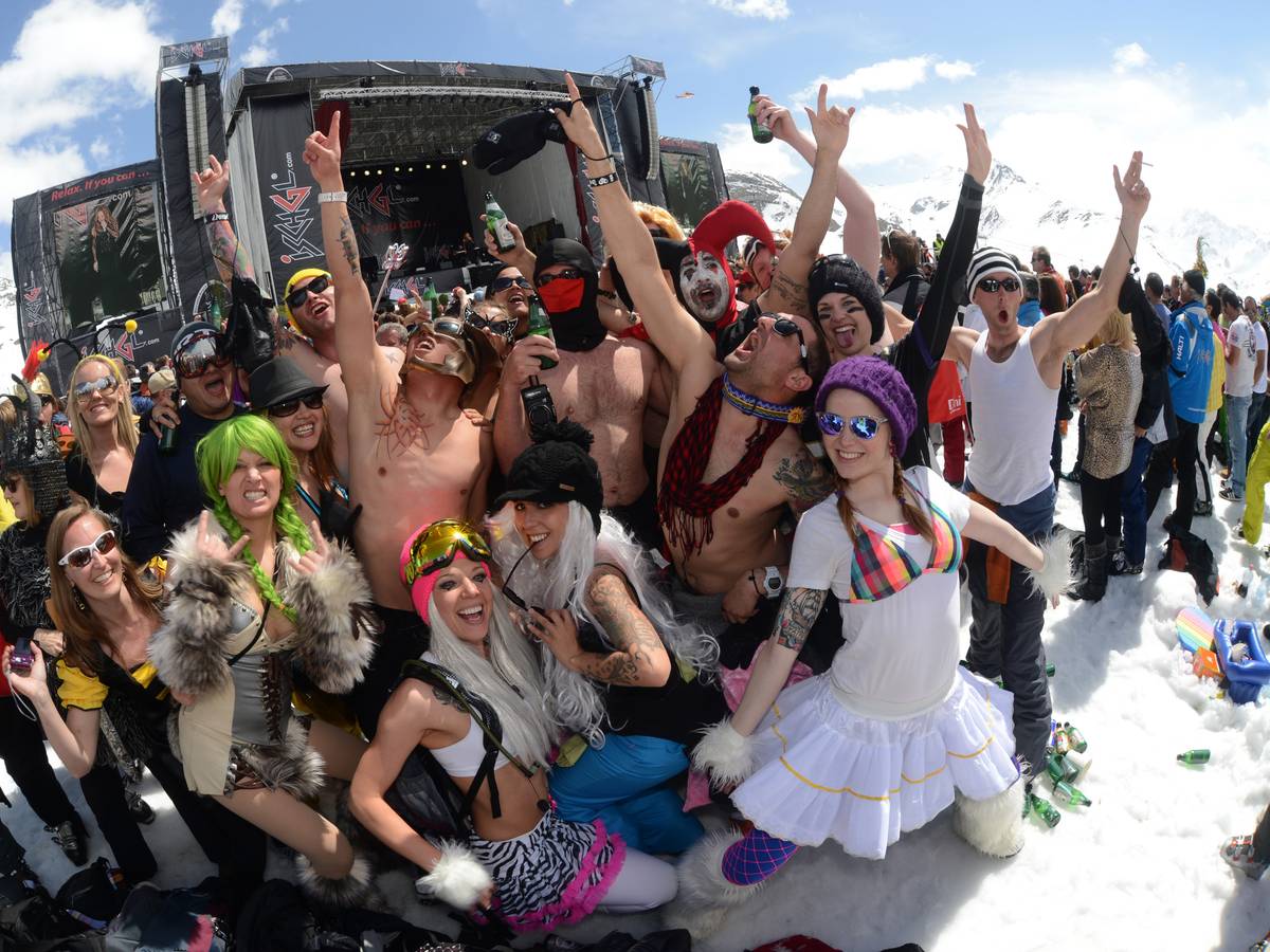 Corona-Ansteckungen im Skiort Ischgl: Wer trägt die Verantwortung für den Infektionsherd in de Alpen? Das soll nun ein Gericht entscheiden. Unser Symbolbild entstand bei einem Konzert von Mariah Carey im Jahr 2012.