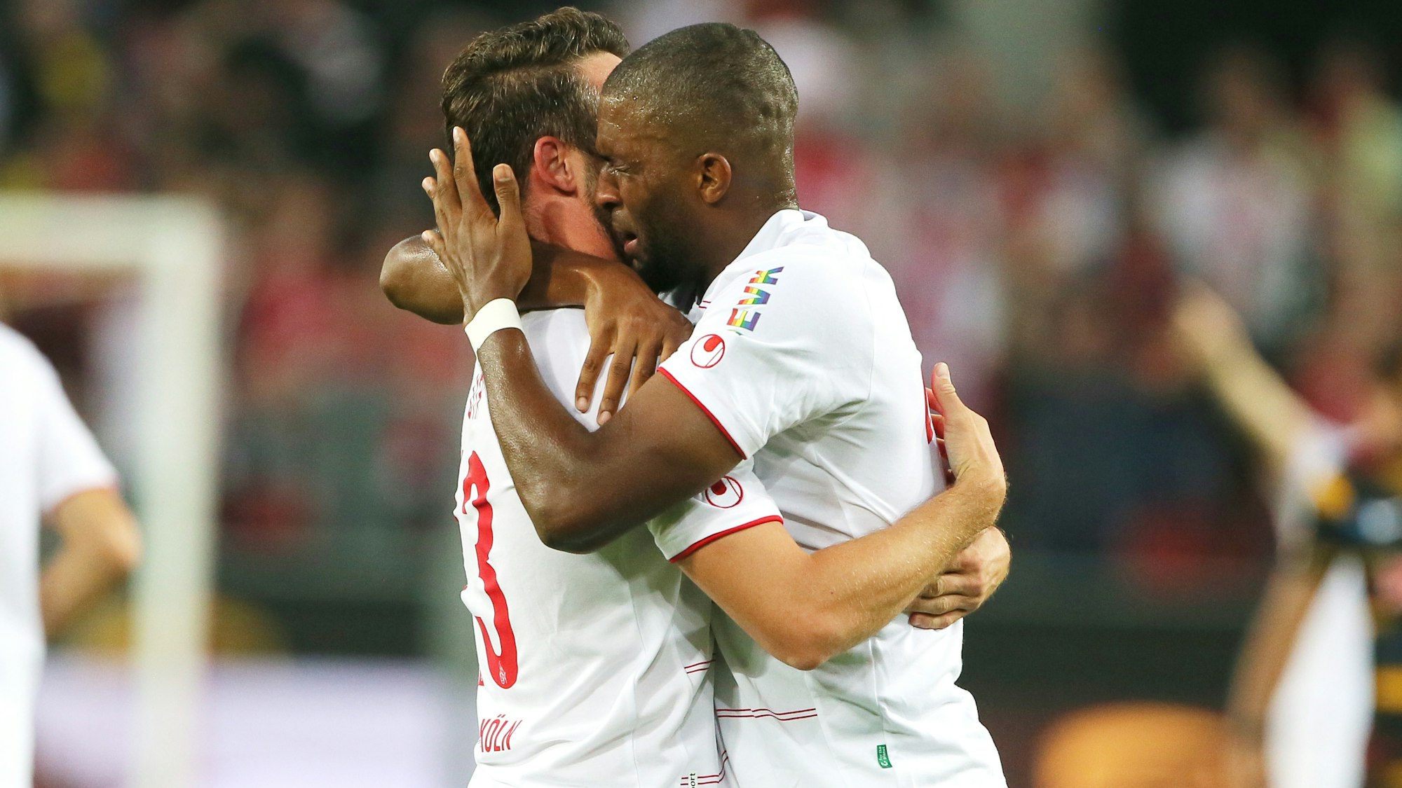 Anthony Modeste jubelt für den 1. FC Köln gegen RB Leipzig.