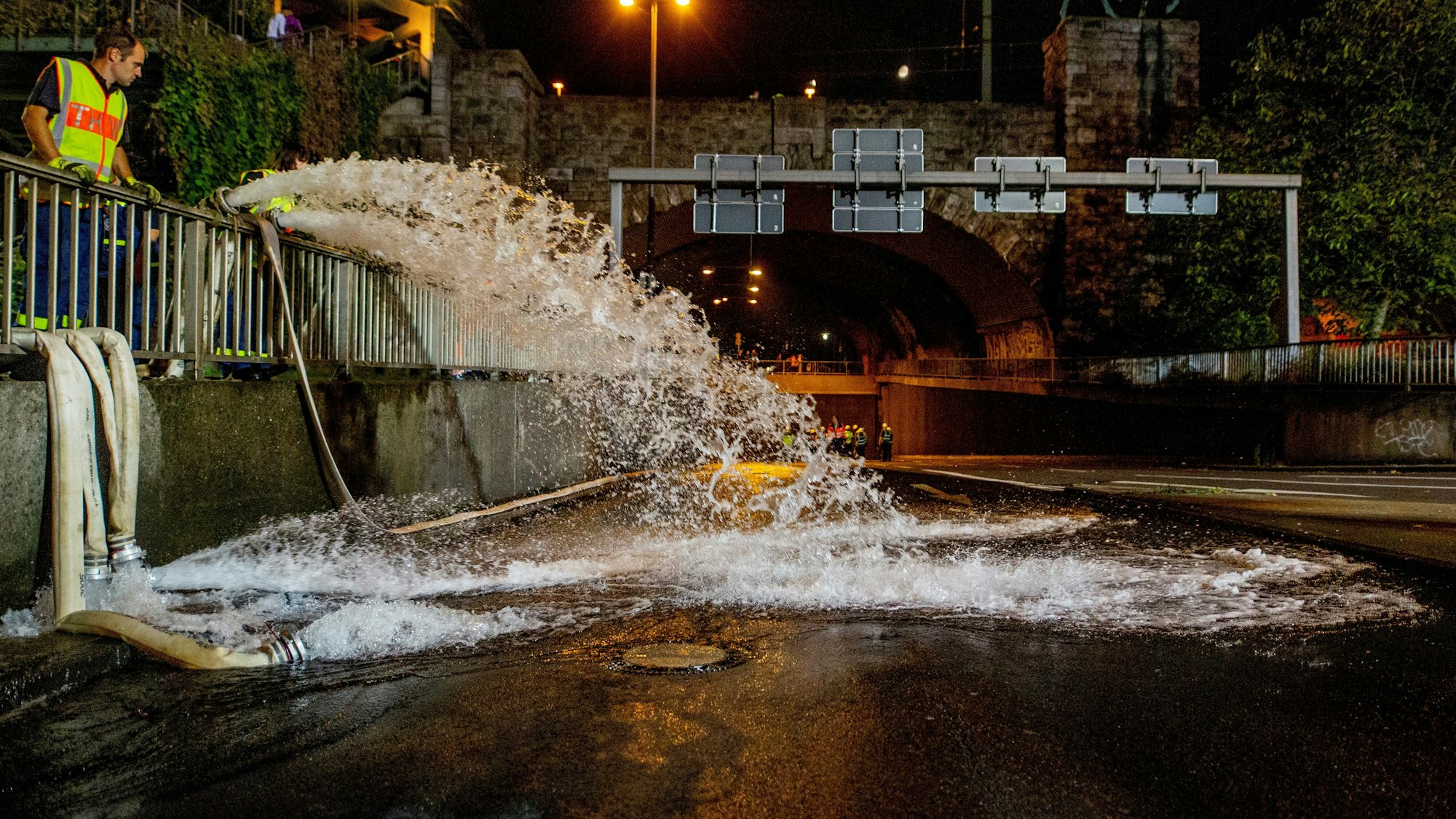 Flutung Rheinufertunnel Köln