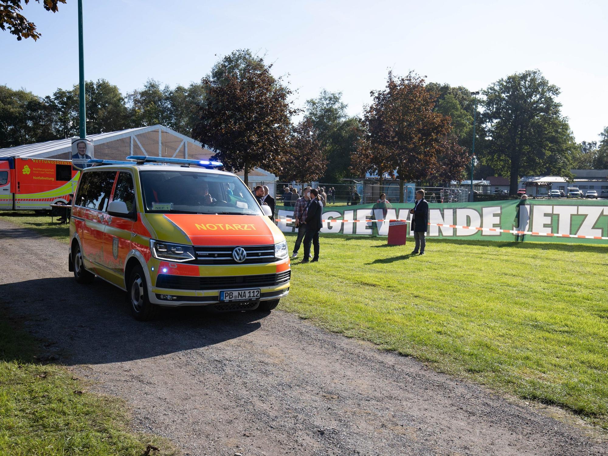 Aufgrund eines medizinischen Notfalls gab es eine Verzögerung vor Armin Laschets Auftritt in Delbrück-Steinhorst.