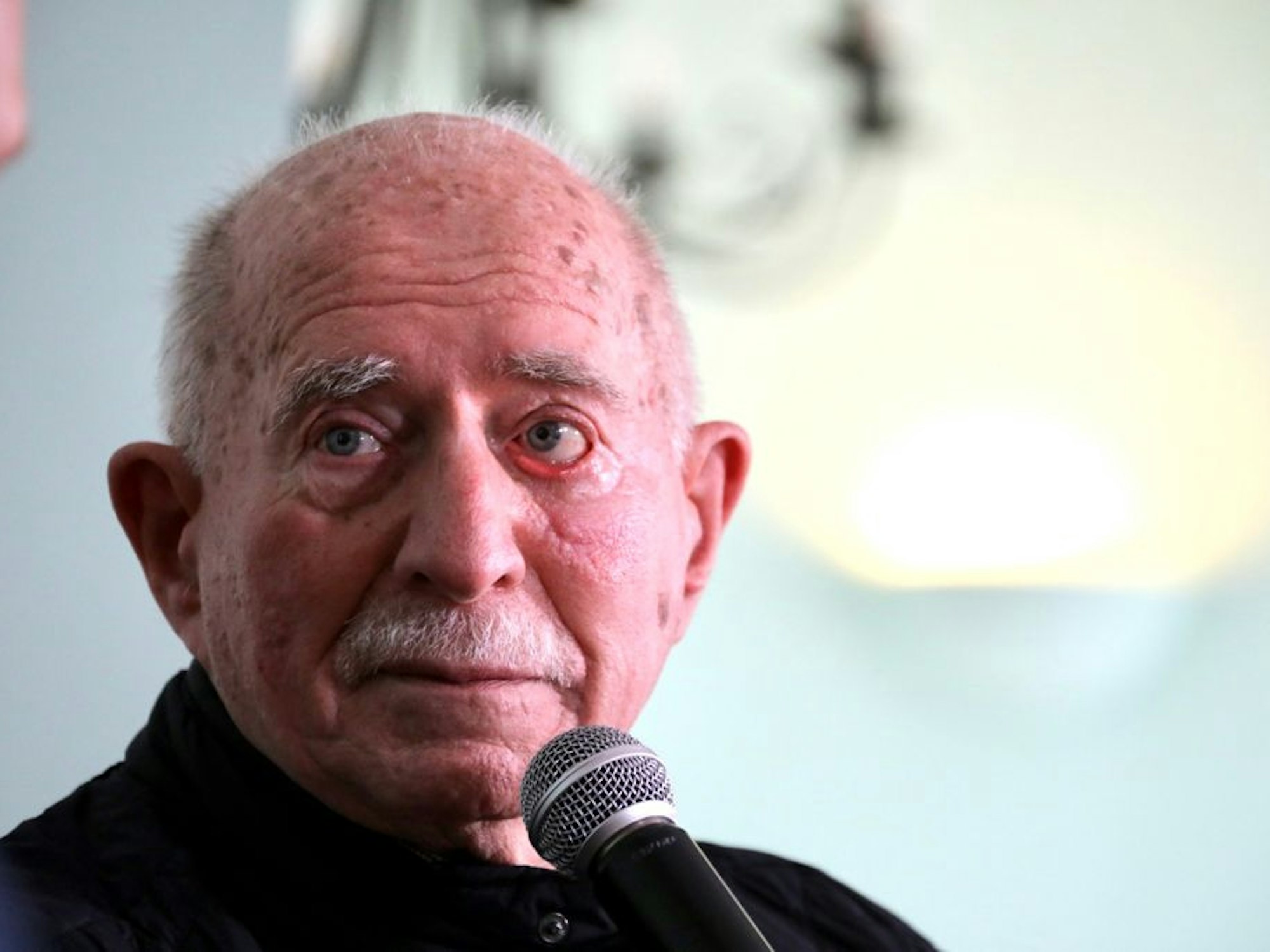 Werner Hansch beichtete beim Köln-Talk„ Loss mer schwade“ am 9. September seine Spielsucht unter Tränen.