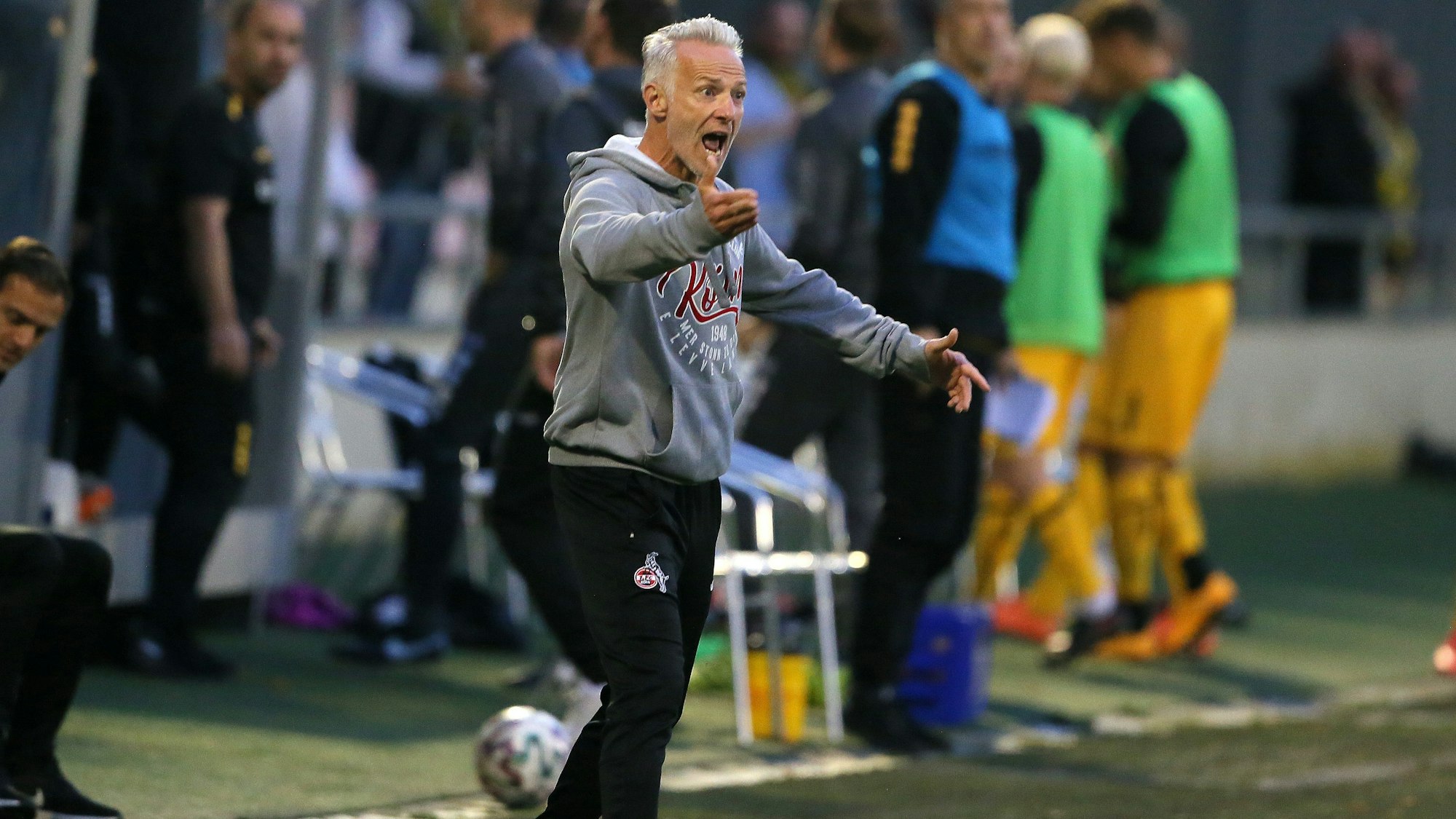 Mark Zimmermann trainiert die U21 des 1. FC Köln gegen Alemannia Aachen.