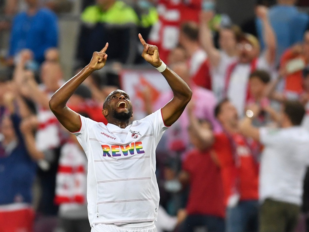 Anthony Modeste jubelt für den 1. FC Köln gegen RB Leipzig.
