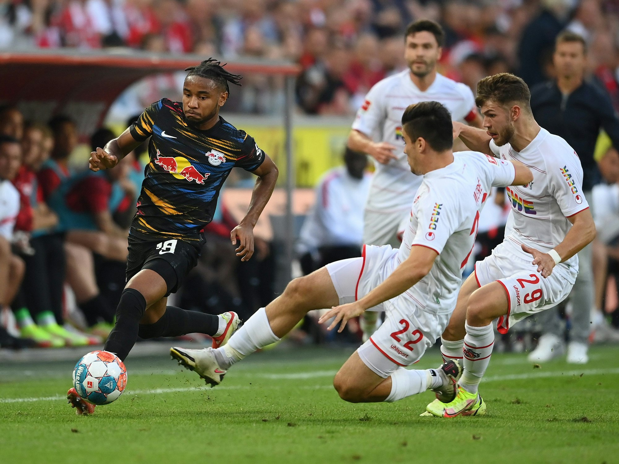 Jorge Meré spielt für den 1. FC Köln gegen RB Leipzig.