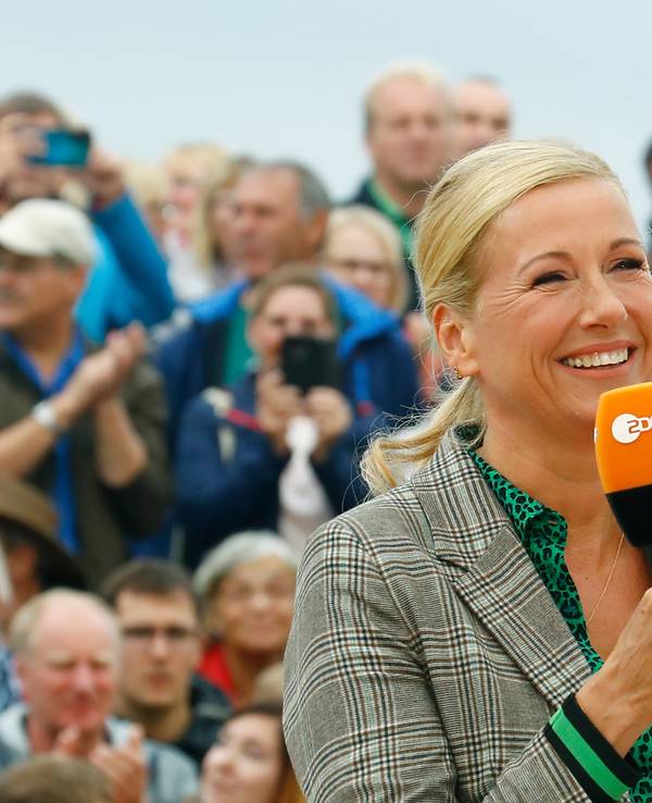 Andrea Kiewel moderiert seit über 20 Jahren den ZDF-„Fernsehgarten“.