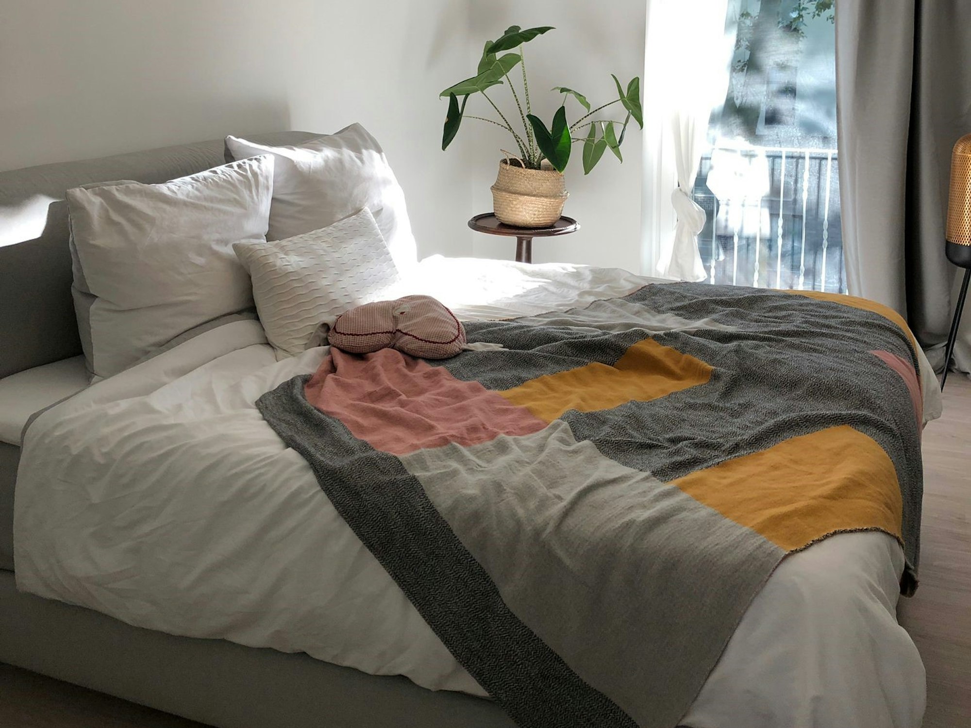 Das breite Bett von Lena Brabender (26).