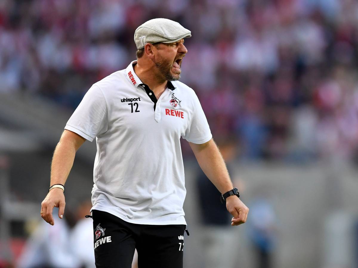 Steffen Baumgart trainiert den 1. FC Köln gegen RB Leipzig.