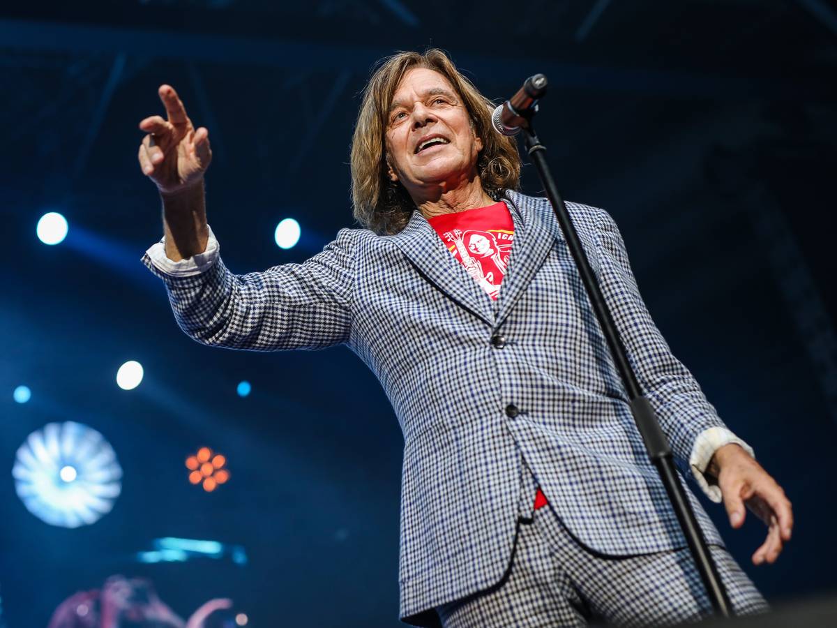 Sänger Jürgen Drews tritt bei der "Schlagernacht des Jahres" in der Hanns-Martin-Schleyer-Halle auf.