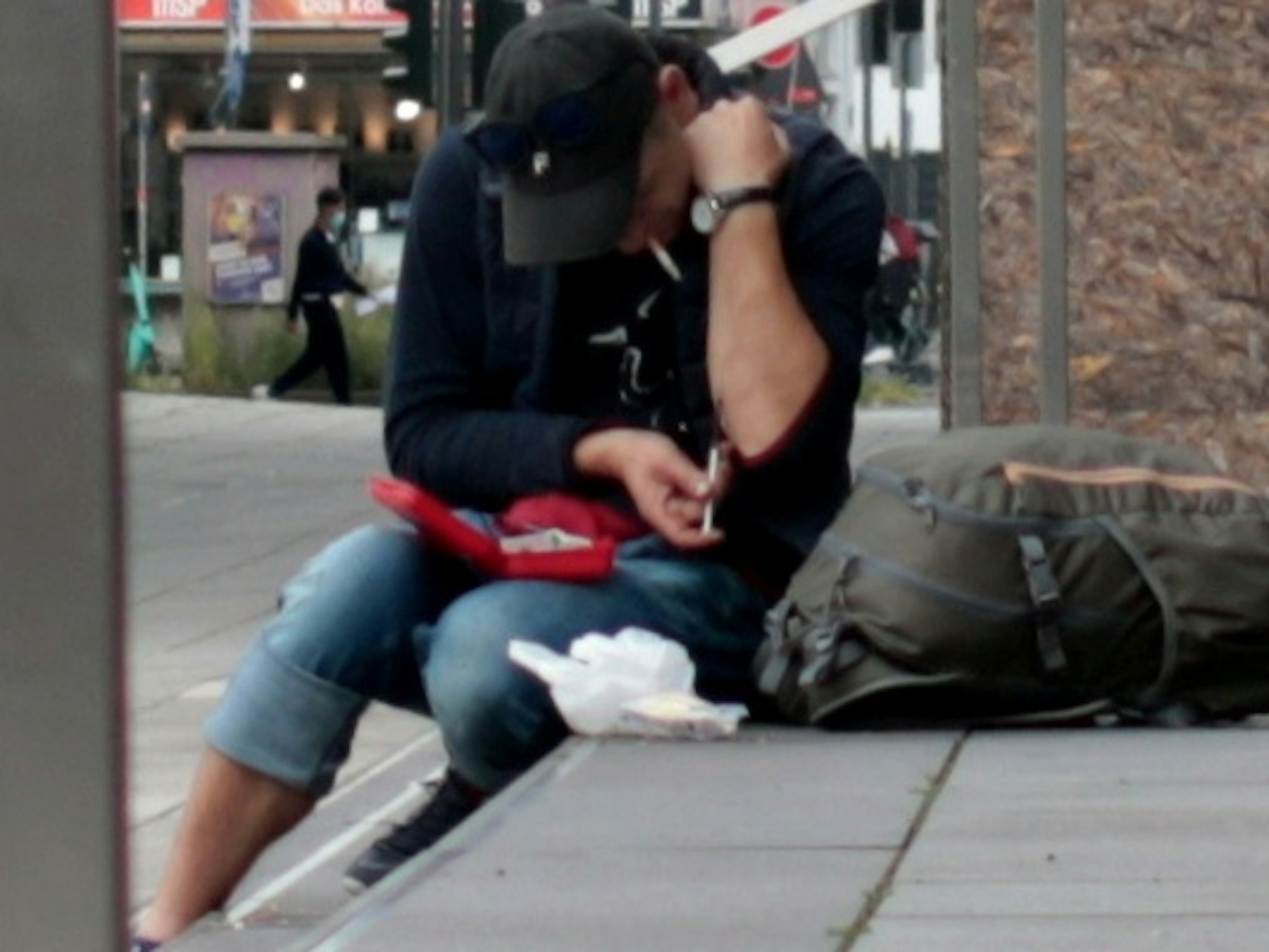 Ähnliche Bilder, wie hier am 15. September 2021 auf der Treppe des Rautenstrauch-Joest-Museums, sollen sich auch vor der Kalker Kita abspielen.