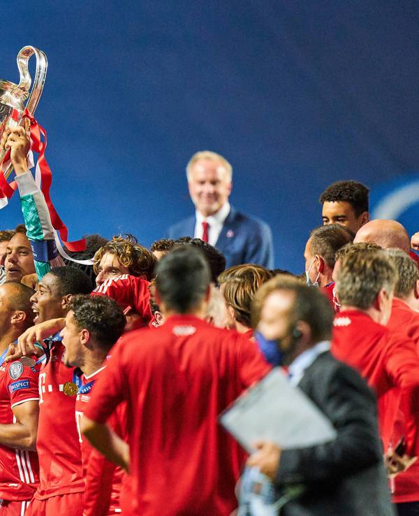 Der FC Bayern München feiert den Gewinn der Champions League