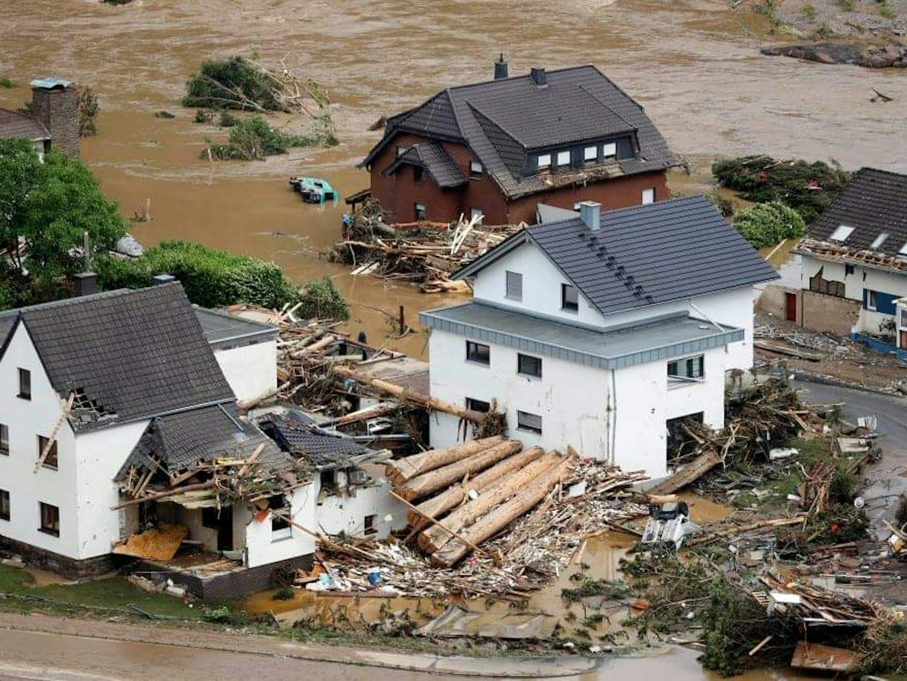 Elternhaus von Pierre Sebastian in Dernau am 15.7.2021 nach dem Hochwasser.