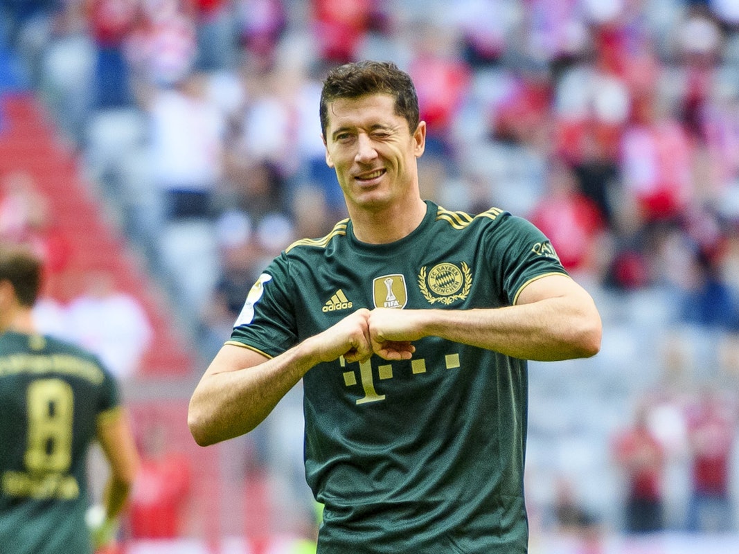 Robert Lewandowski jubelt