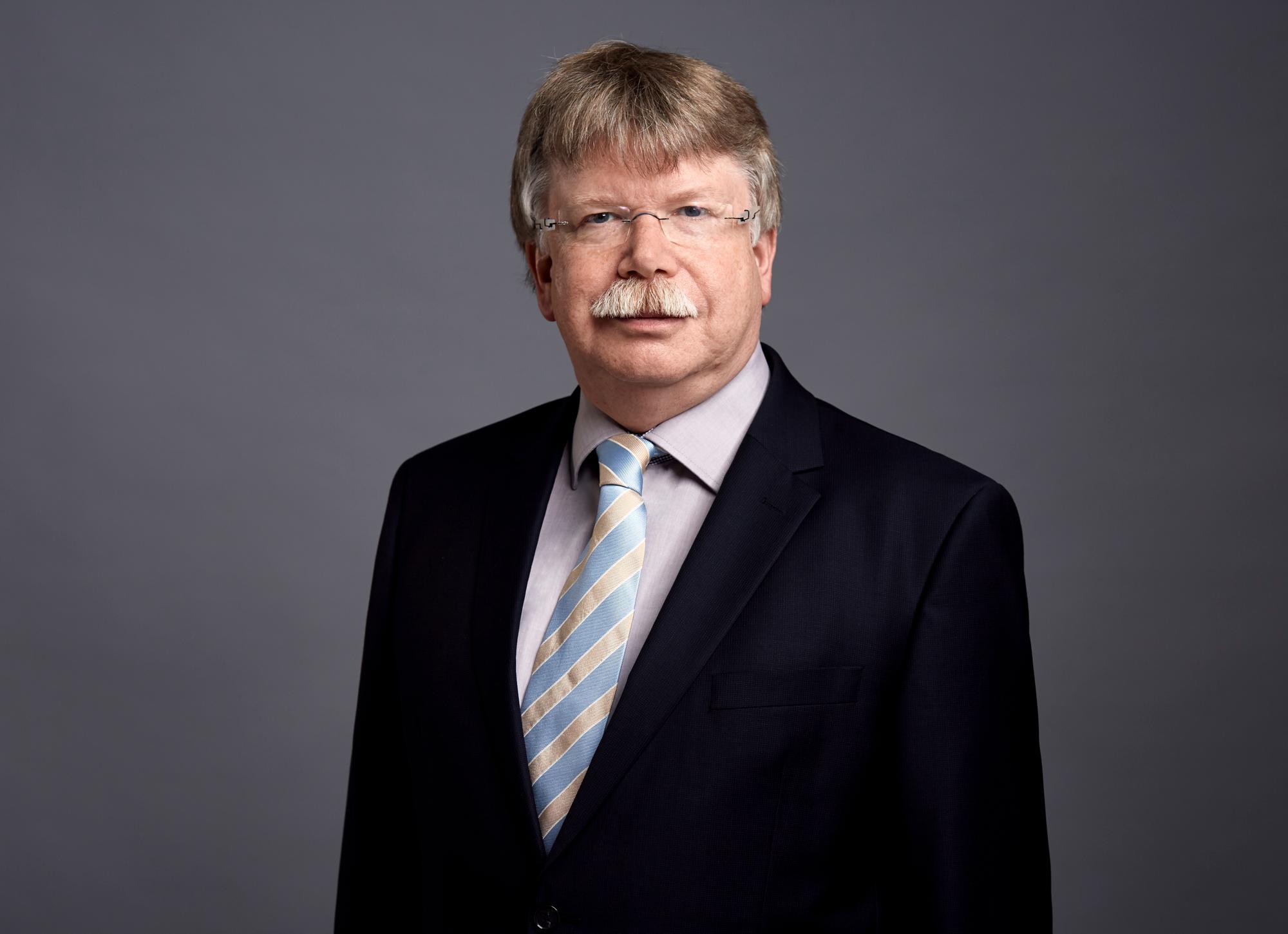 Michael Stückradt, Kanzler der Universität zu Köln, im Porträt.