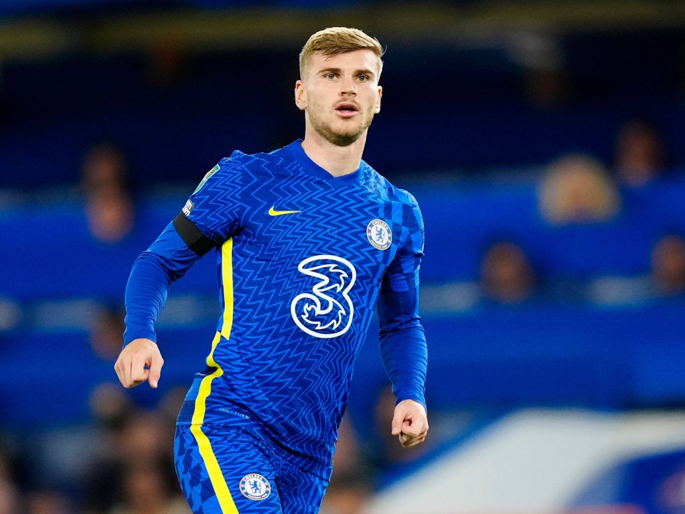 Timo Werner läuft über den Platz, hat den Mund leicht geöffnet.