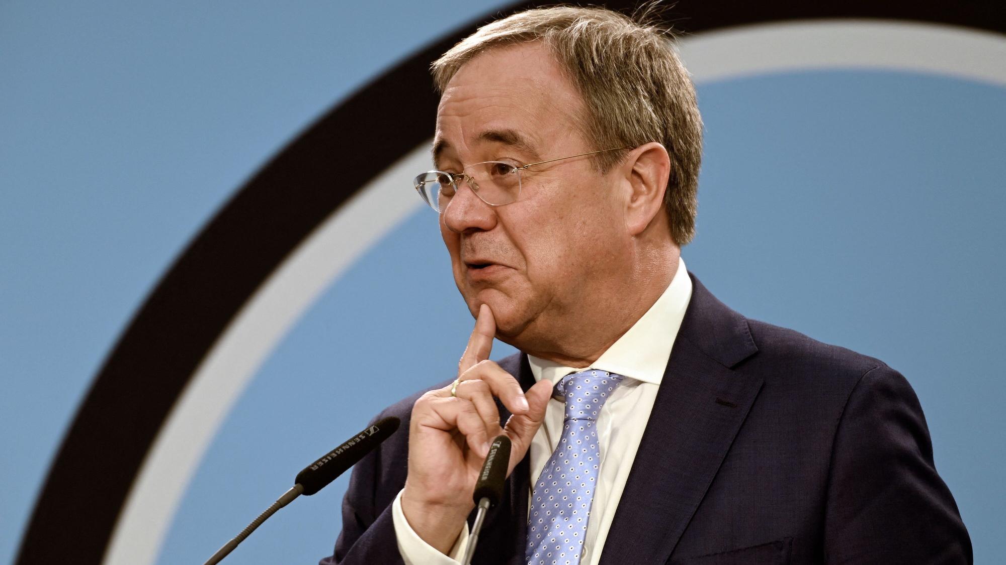 Armin Laschet (CDU), hier bei einem Wahlkampftermin am 18. September 2021, gerät immer mehr unter Druck.