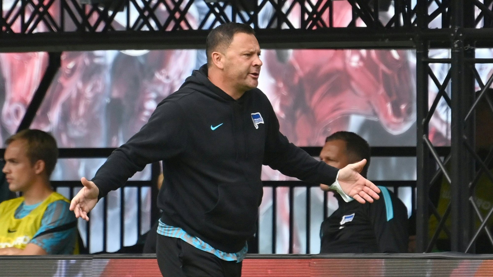 Pal Dardai an der Seitenlinie