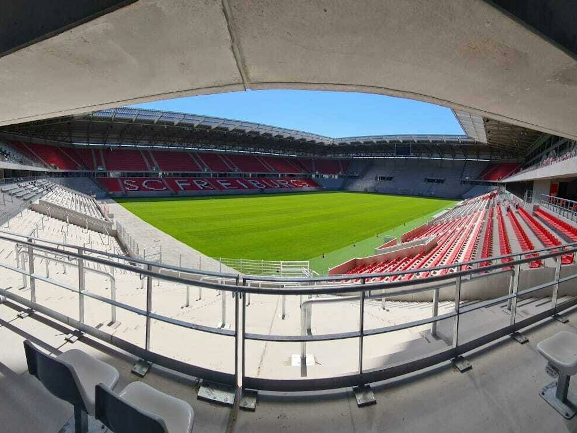 Der SC Freiburg spielt künftig im Europa-Park Stadion.