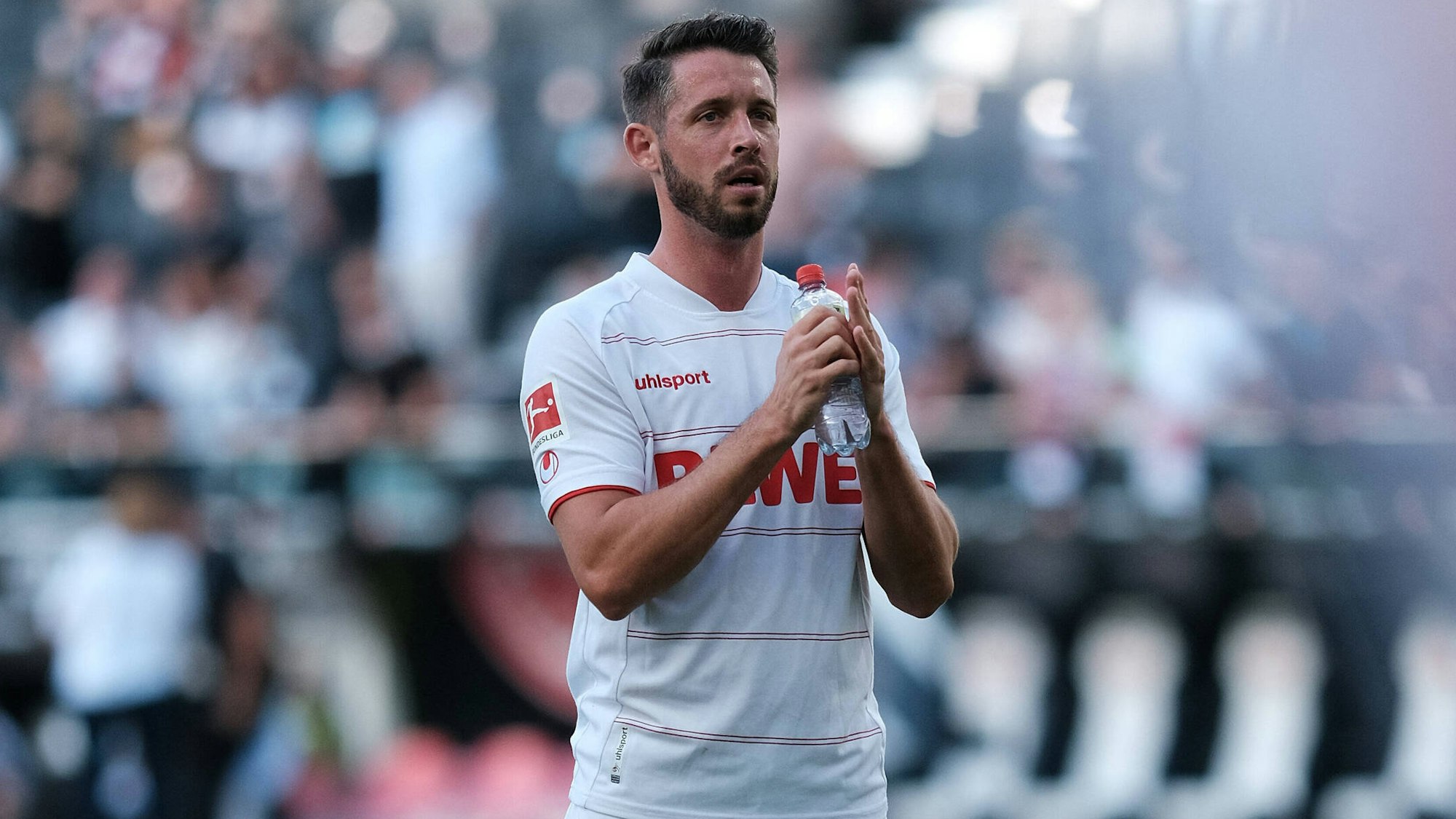 Mark Uth nach dem 1:1 des 1. FC Köln bei Eintracht Frankfurt.