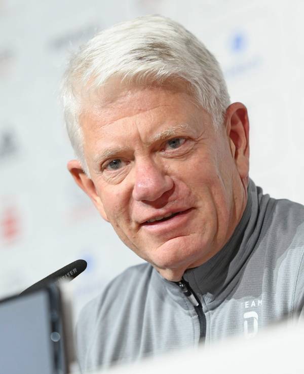 Franz Reindl, Präsident Deutscher Eishockey-Bund (DEB), gibt eine Pressekonferenz im Deutschen Haus während der Olympischen Spiele.