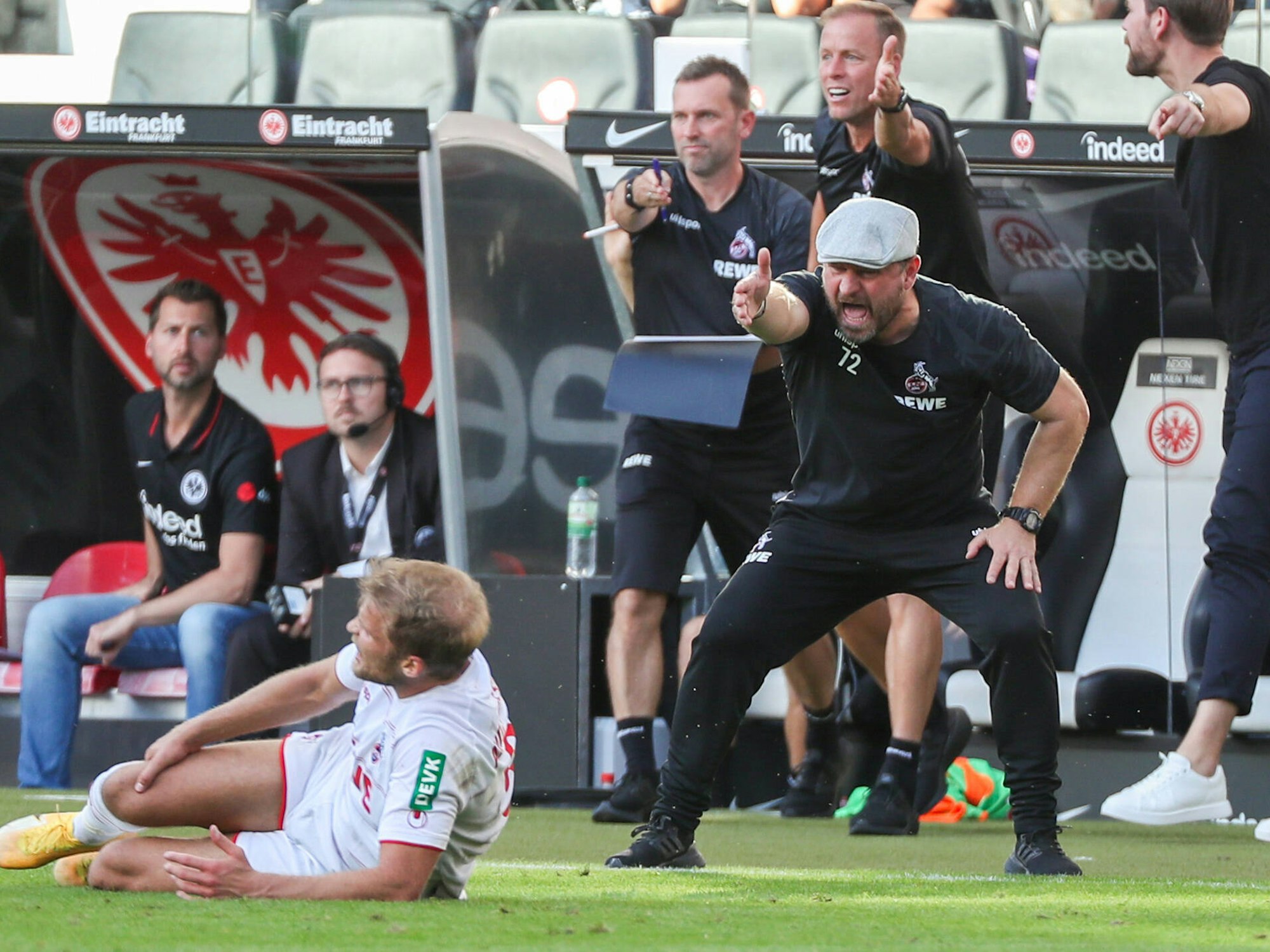 Steffen Baumgart peitscht den 1. FC Köln gegen Eintracht Frankfurt nach vorne.