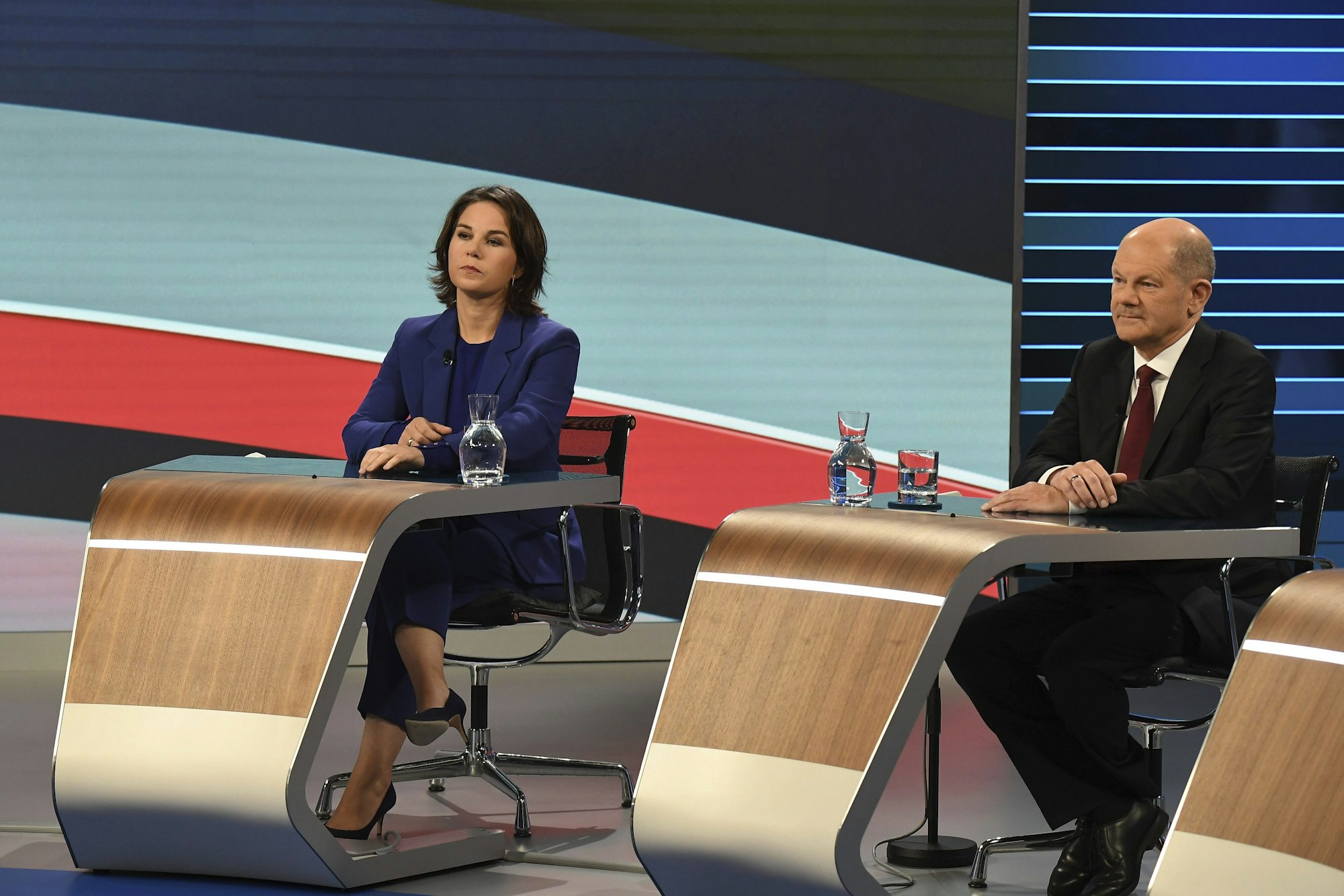 Annalena Baerbock (Die Grünen) und Olaf Scholz (SPD) bei einer TV-Diskussion am 23. September.