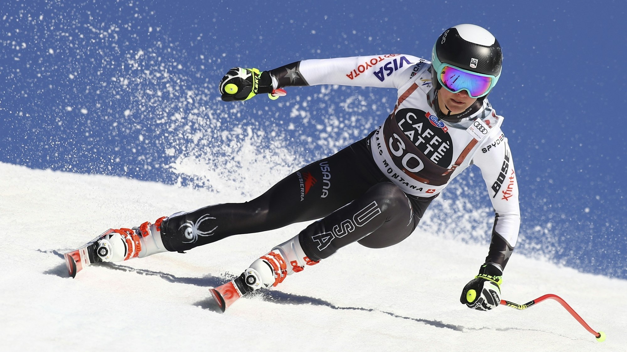 Alice Merryweather fährt einen Schwung beim Abfahrts-Training in Crans Montana