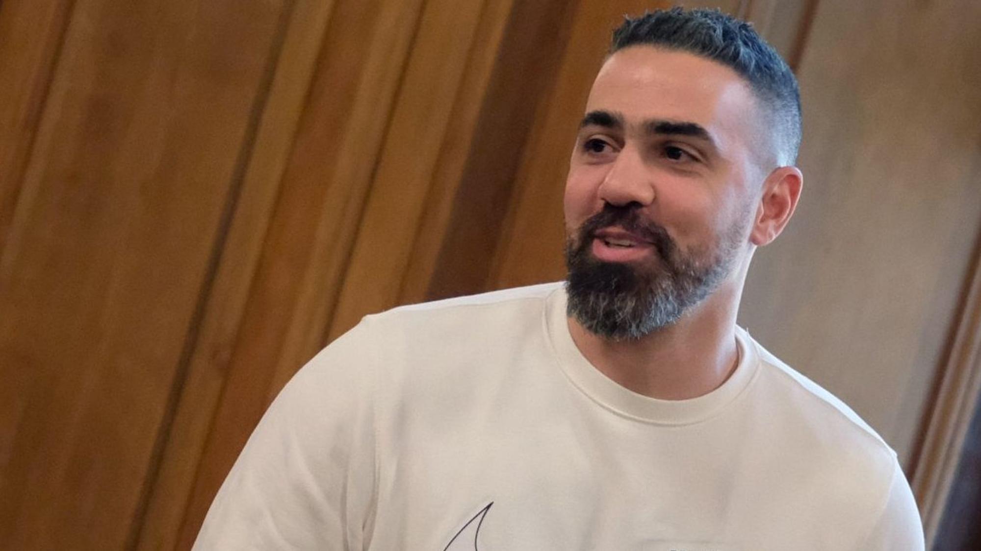 Rapper Bushido, hier auf einem Foto vom 30. Oktober 2019, kommt in einen Saal des Bundesverwaltungsgerichtes in Leipzig.