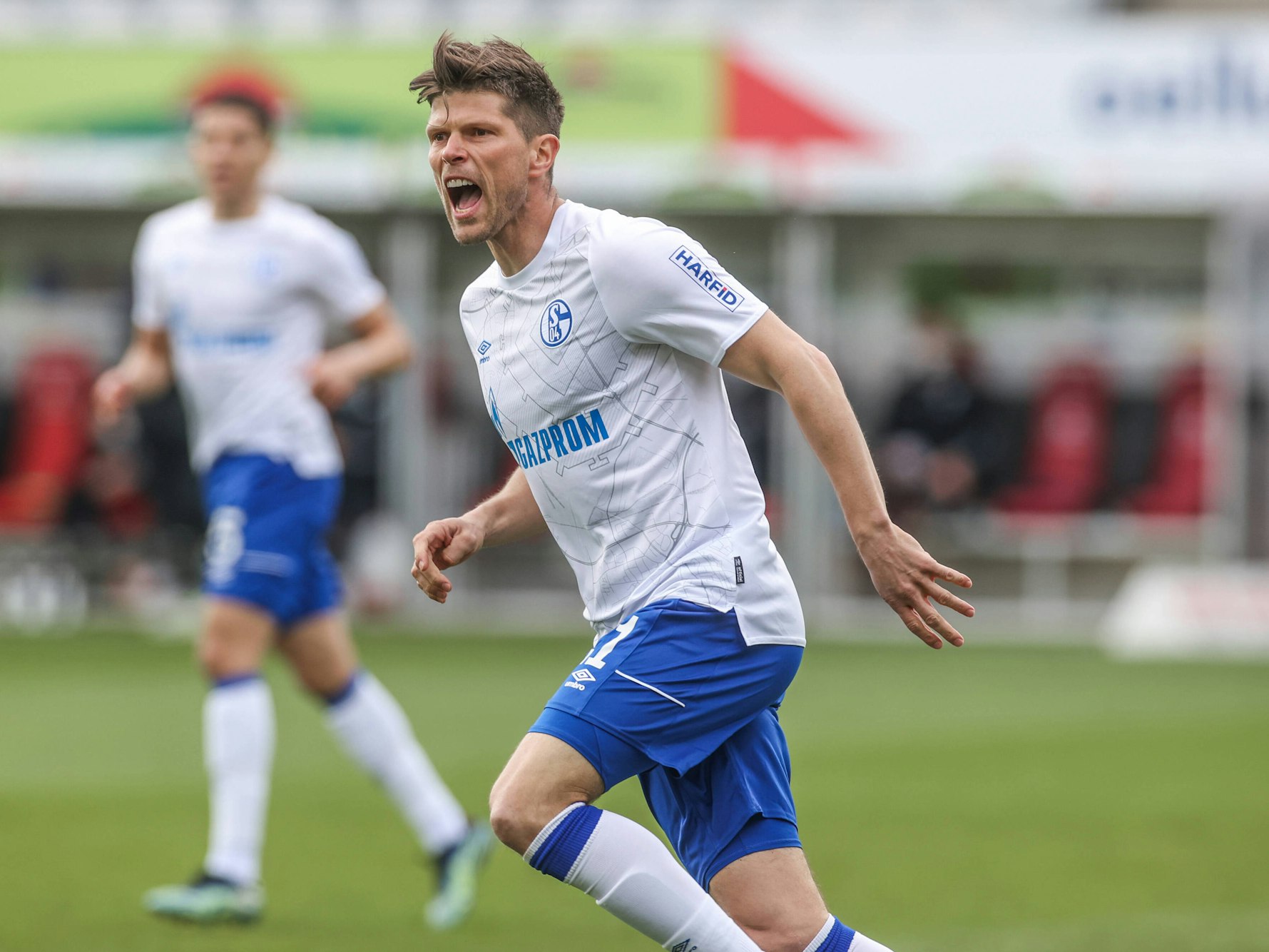 Klaas-Jan Huntelaar während des Spiels des FC Schalke 04 beim SC Freiburg.