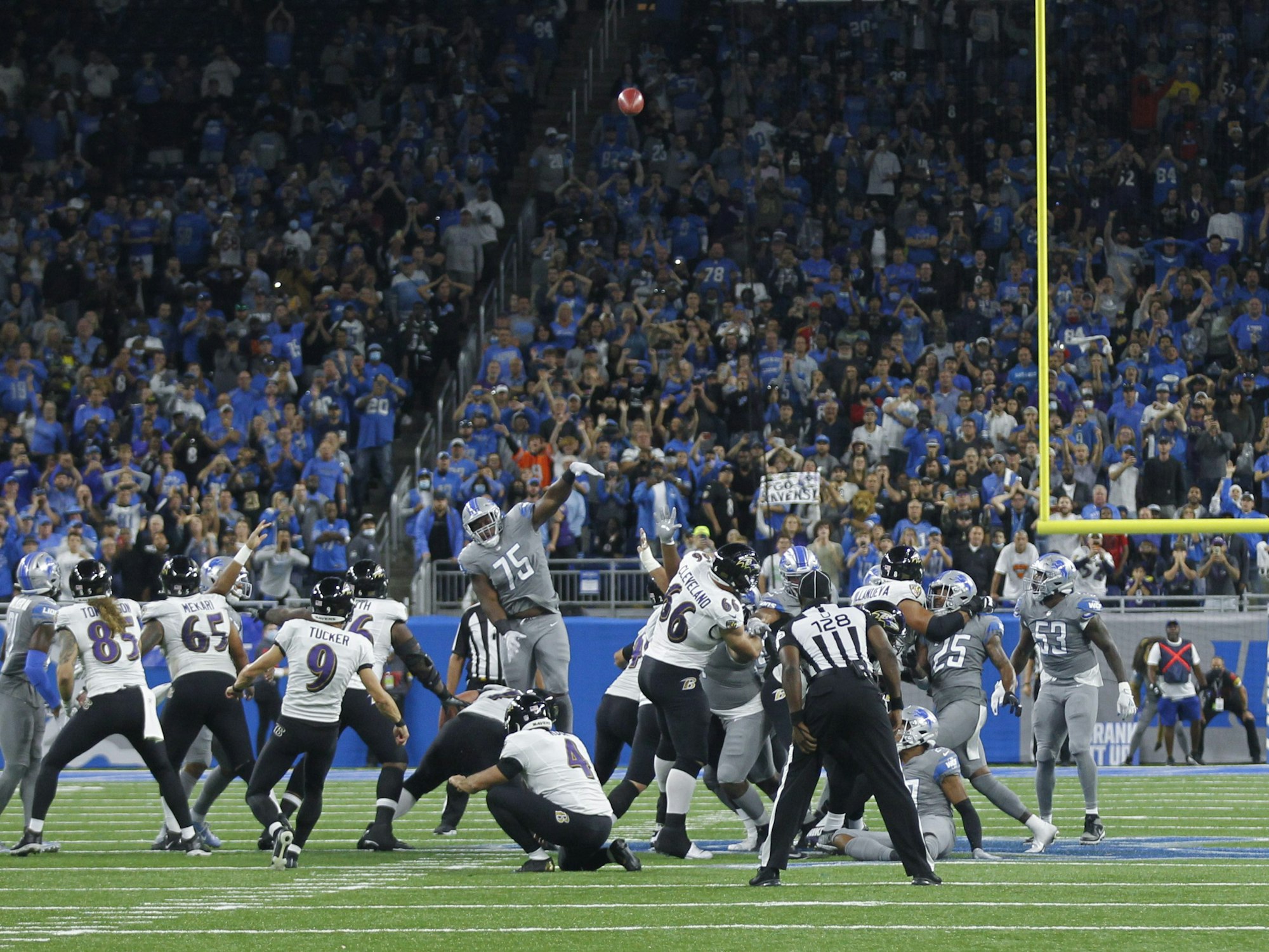 Justin Tucker beim 66-Yards-Rekord-Field-Goal