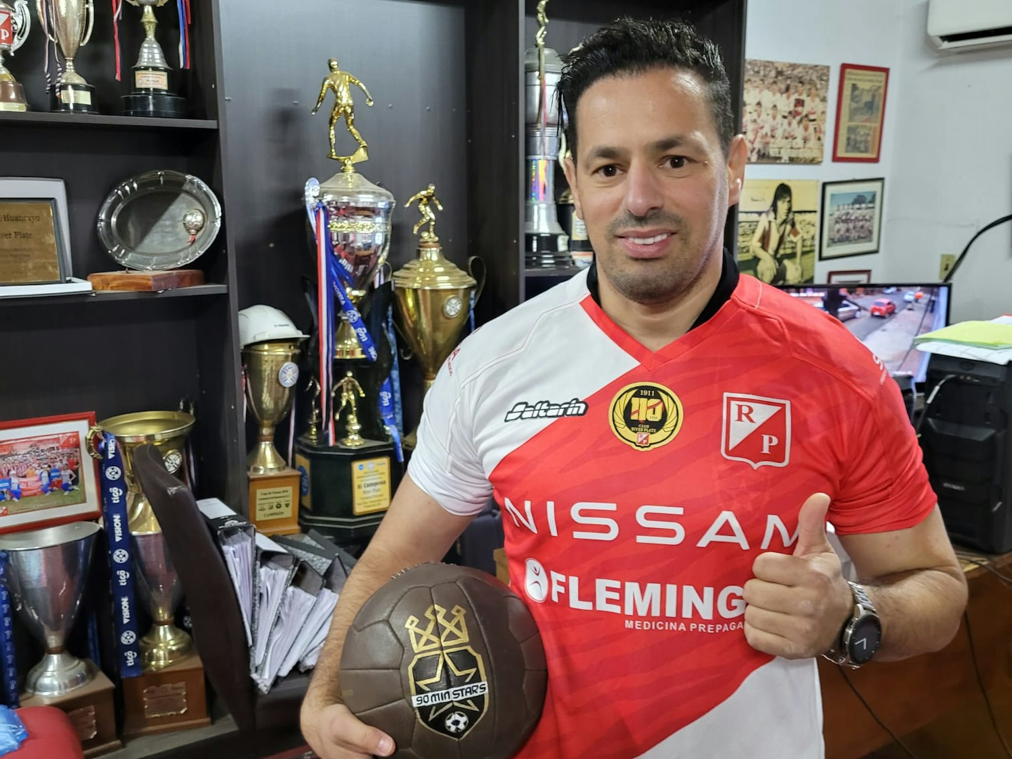 Soufiane Mokhtari im Trikot seines ehemaligen Vereins Atletico River Plate.