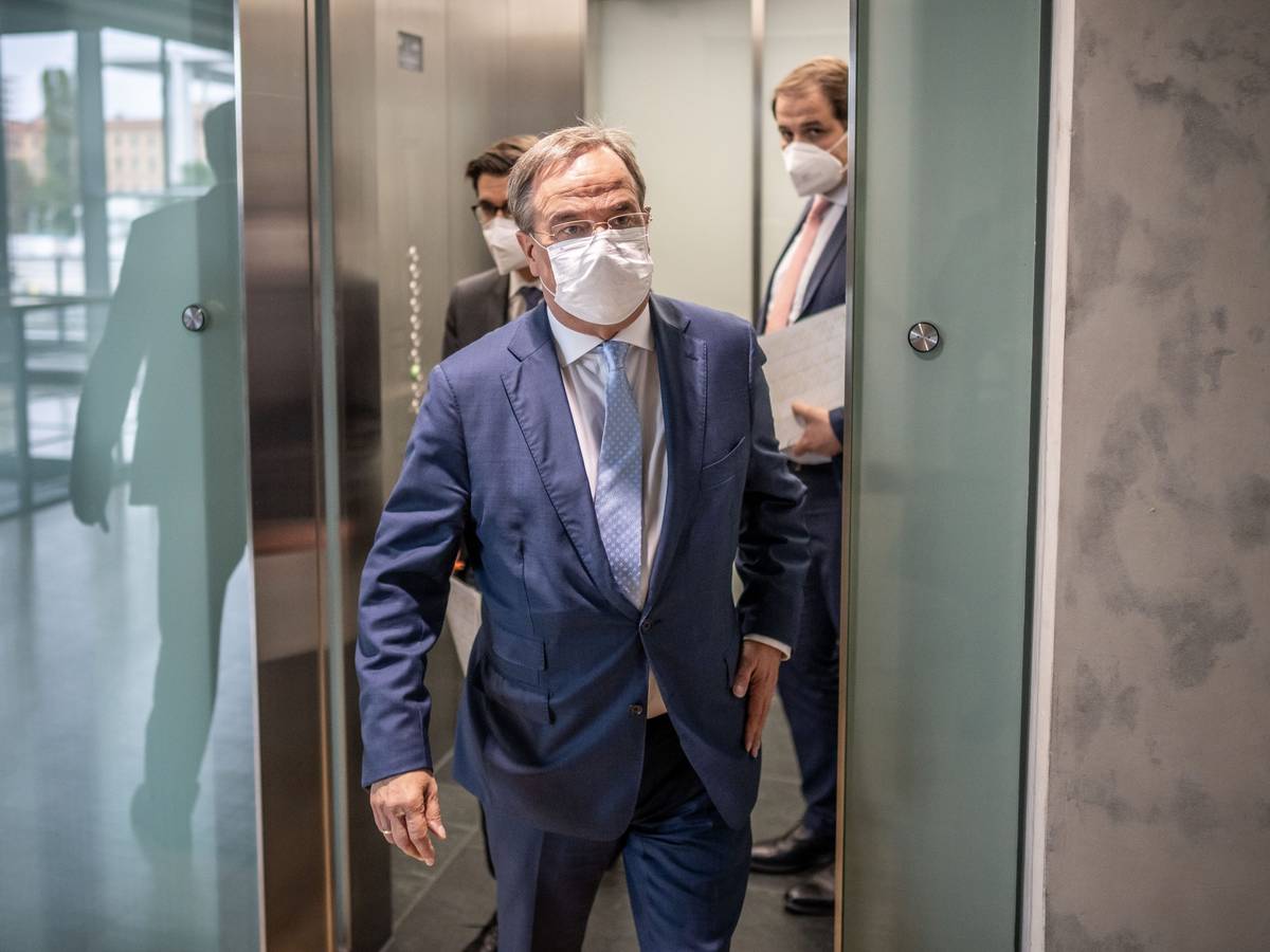 Armin Laschet am Dienstag (28. September) nach der ersten Fraktionssitzung im Bundestag.