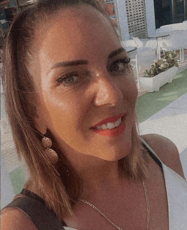 Mallorca-Auswanderin Danni Büchner lächelt auf einem Instagram-Selfie vom 11. Juli 2021 in die Kamera.