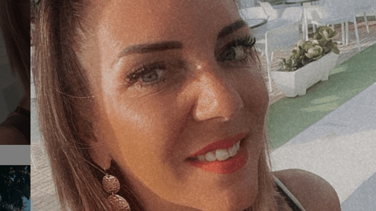 Mallorca-Auswanderin Danni Büchner lächelt auf einem Instagram-Selfie vom 11. Juli 2021 in die Kamera.