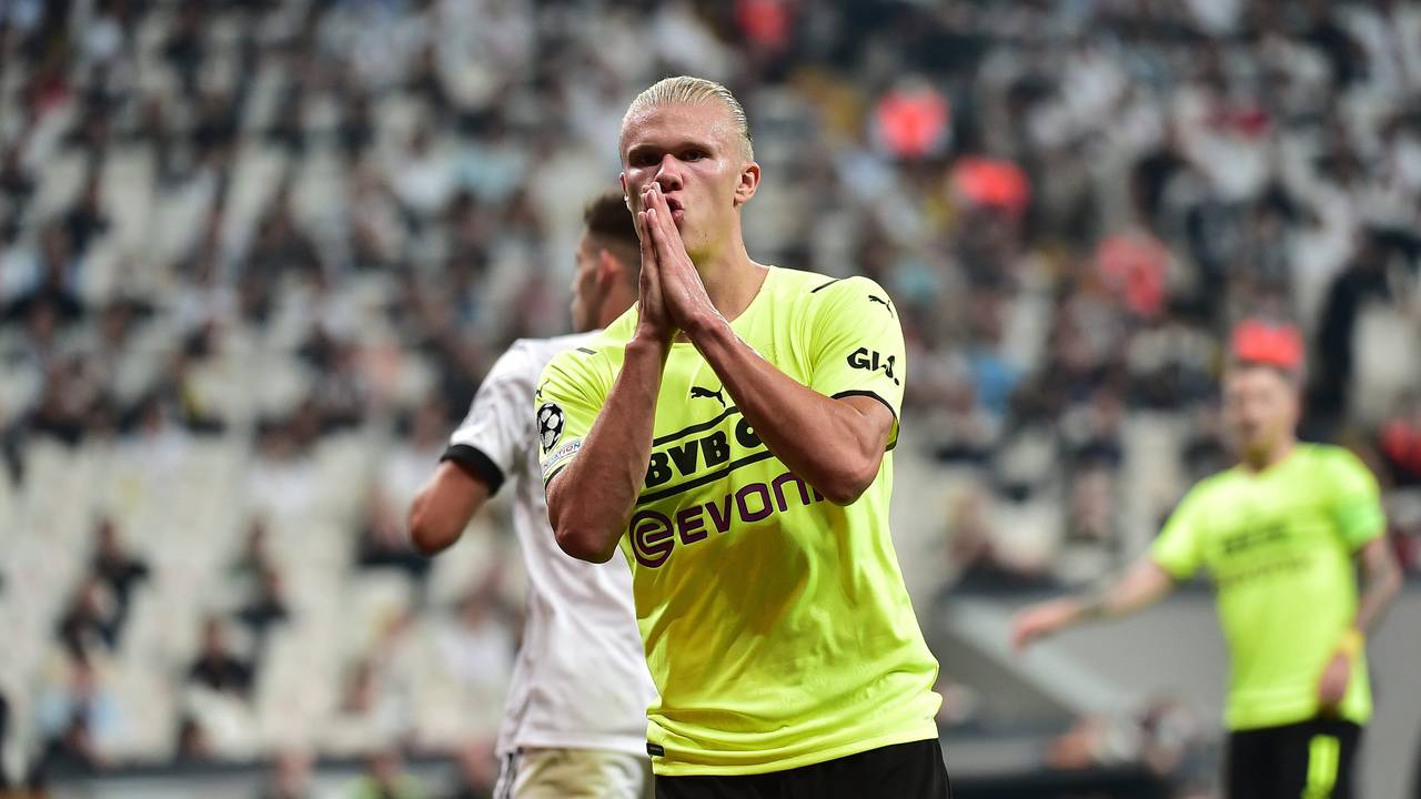 Dortmunds Erling Haaland jubelt nach seinem Tor zum 0:2 gegen Besiktas Istanbul