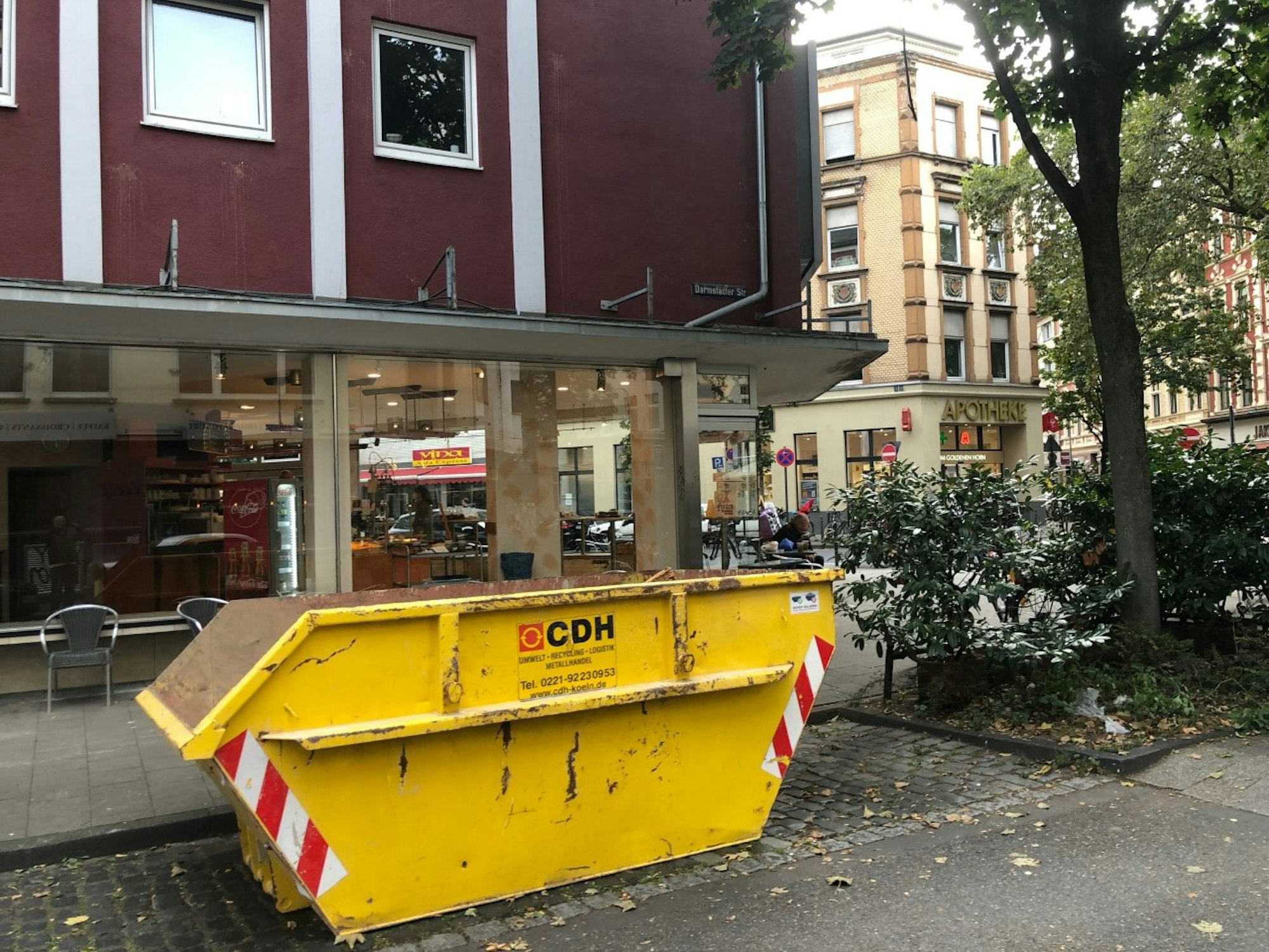 Bäckerei Hütten in der Kölner Südstadt am letzten Tag.