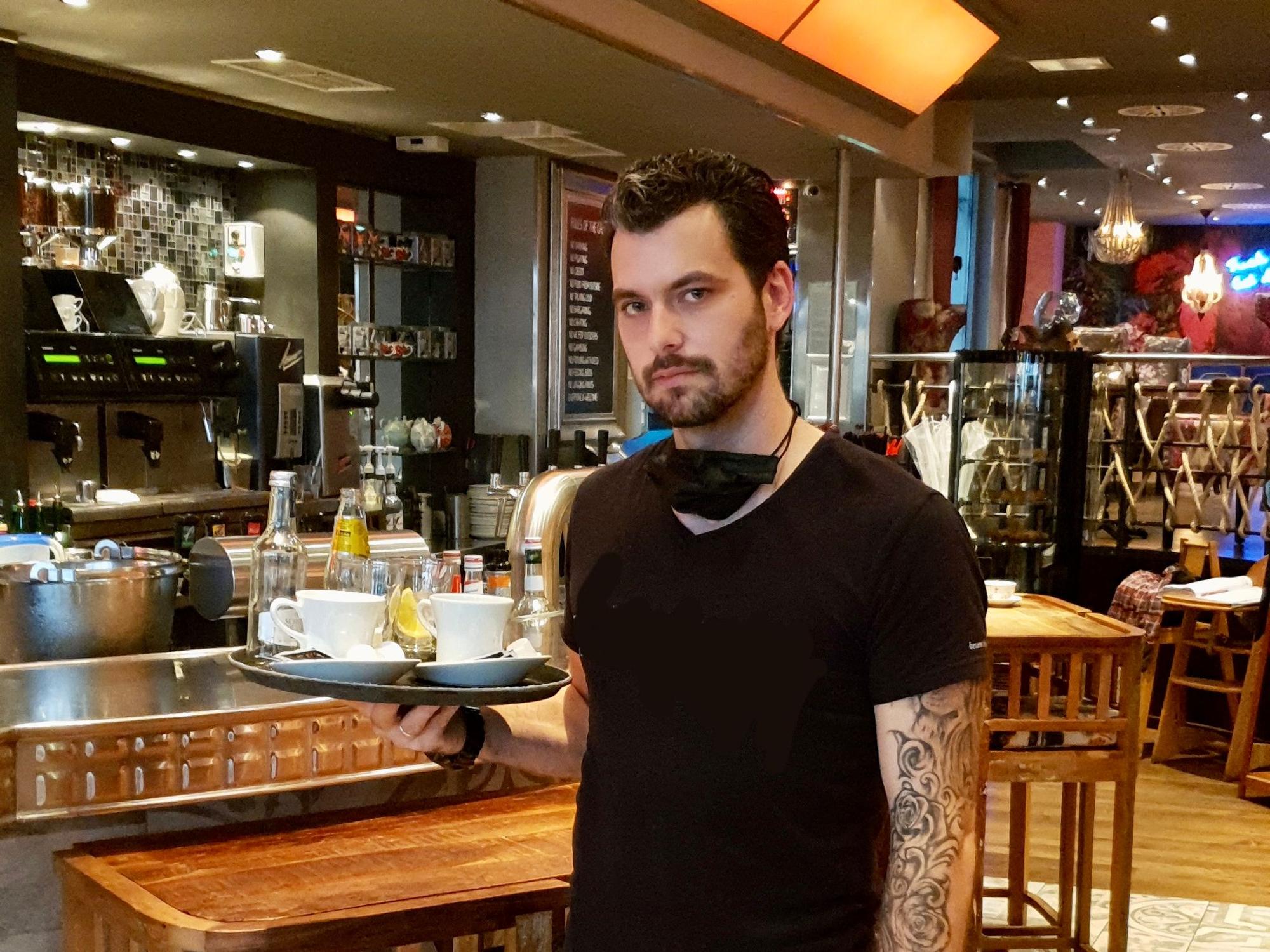 Mülheim an der Ruhr: Betriebsleiter Noel Endemann (31) im Café Leonardo