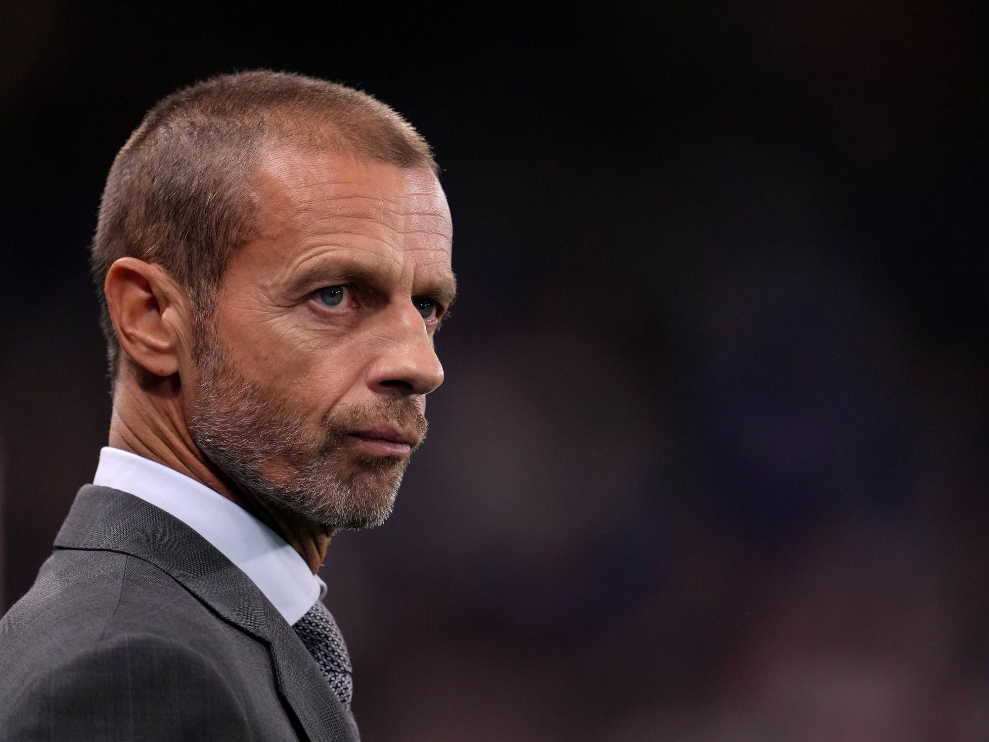 Aleksander Ceferin von der UEFA guckt kritisch.
