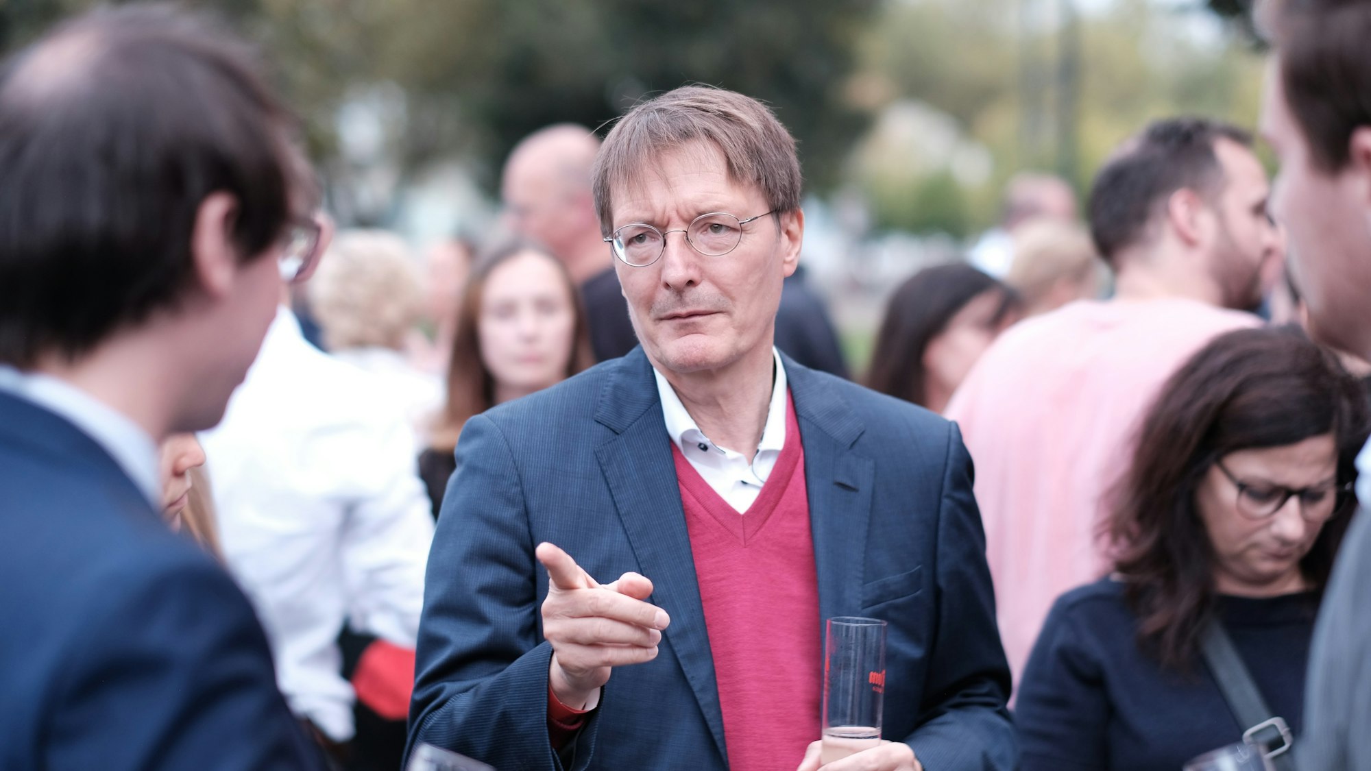 SPD-Gesundheitsexperte Karl Lauterbach, hier am 26. September 2021 in Köln, plädiert für die für Legalisierung von Straßencannabis.