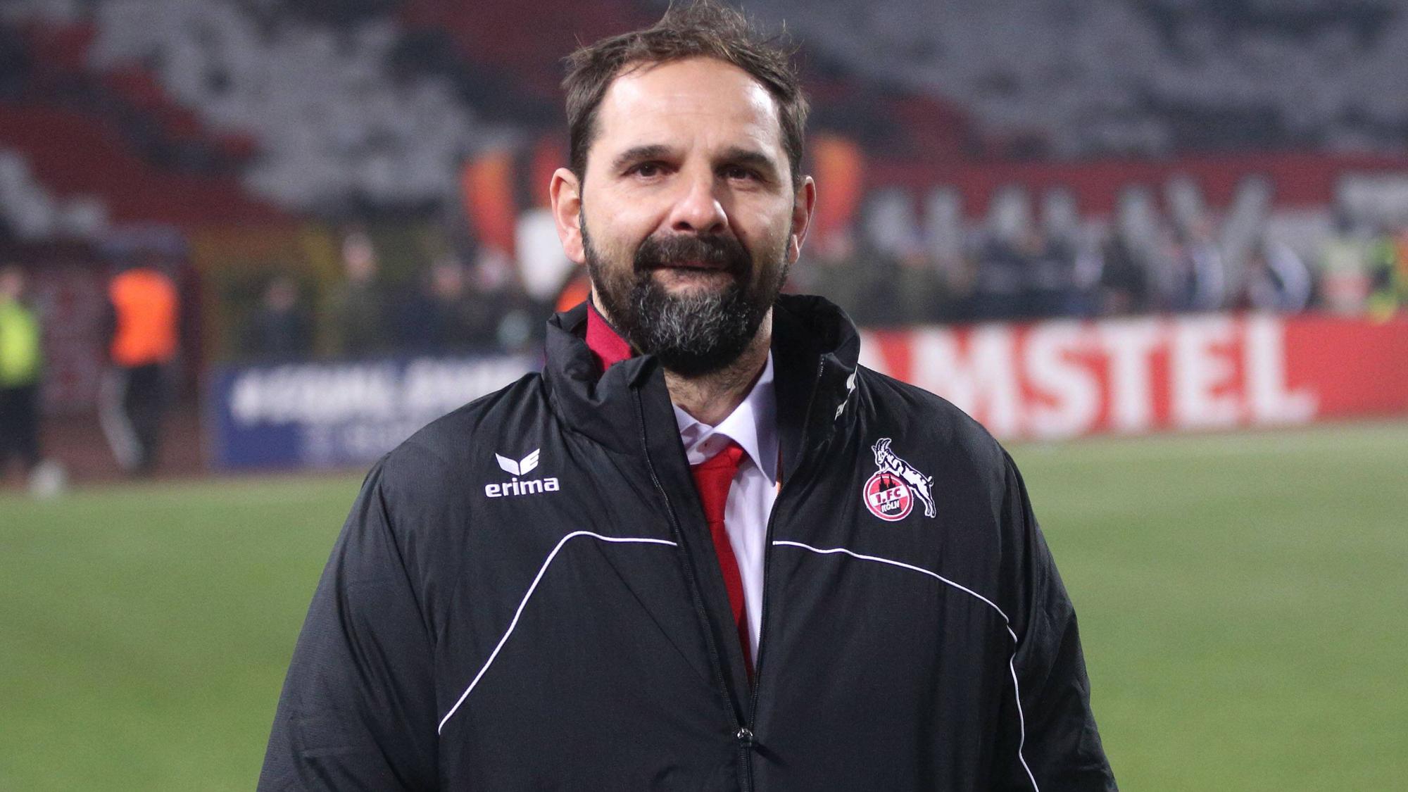 Stefan Ruthenbeck trainiert den 1. FC Köln gegen Roter Stern Belgrad.
