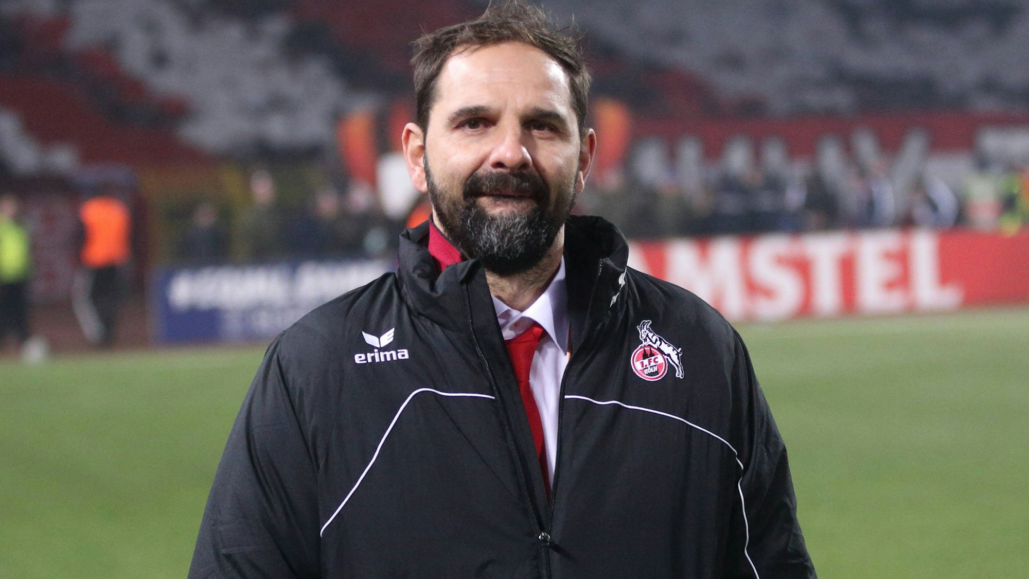 Stefan Ruthenbeck trainiert den 1. FC Köln gegen Roter Stern Belgrad.