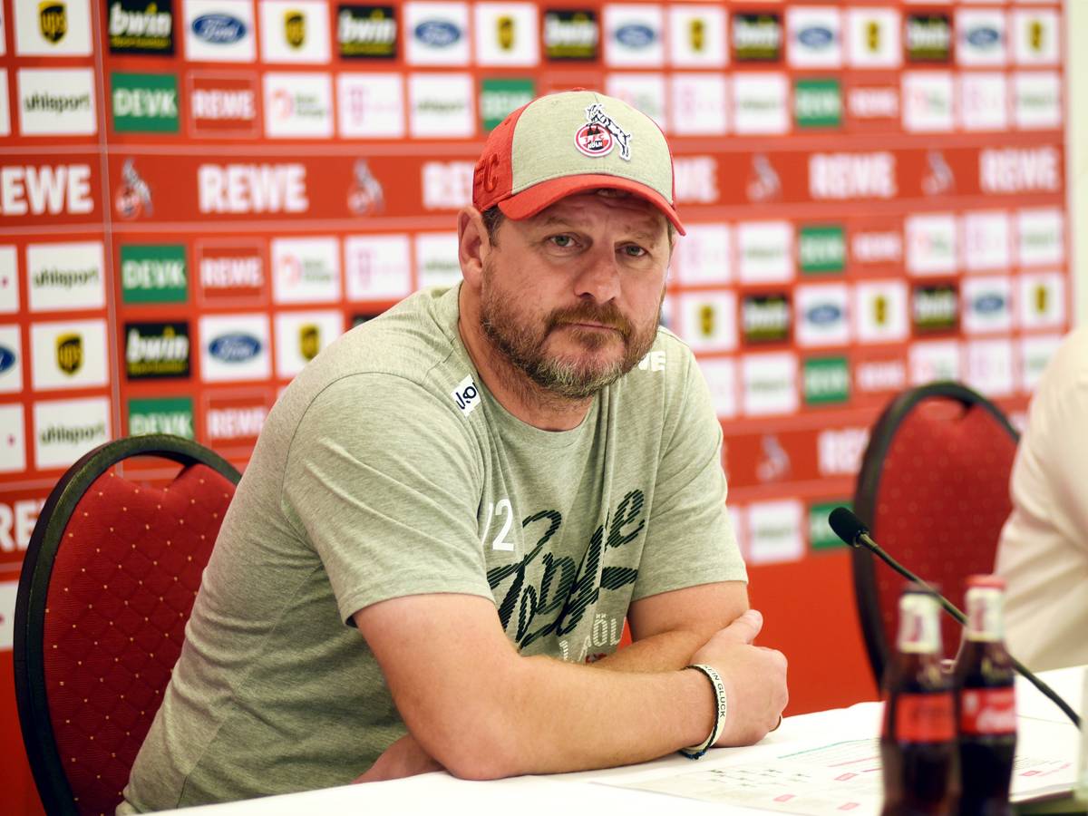Steffen Baumgart
auf der Pressekonferenz vor dem Spiel gegen Greuther Fürth.