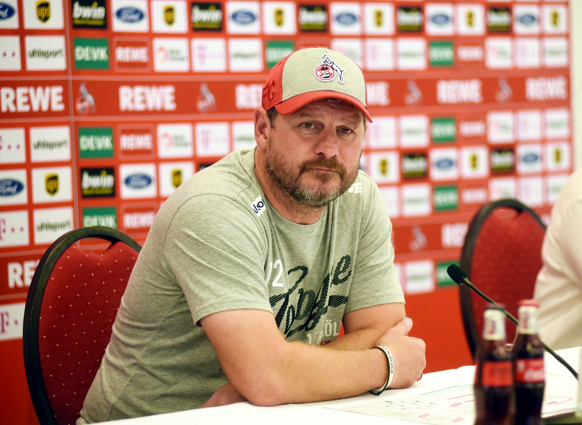 Steffen Baumgart
auf der Pressekonferenz vor dem Spiel gegen Greuther Fürth.