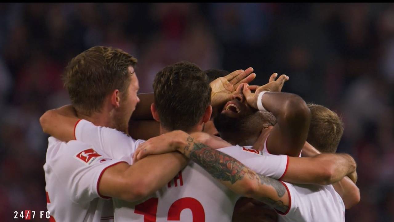 Jubeltraube beim 1. FC Köln über das 1:0 gegen RB Leipzig.