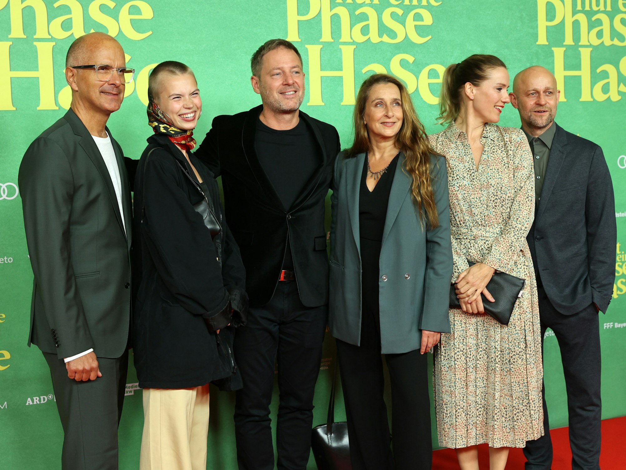 Roter Teppich zur Deutschlandpremiere im Filmpalast mit Christoph Maria Herbst, Emilia Nöth, Regisseur Florian Gallenberger, Barbara Philipp, Bettina Lamprecht und Jürgen Vogel