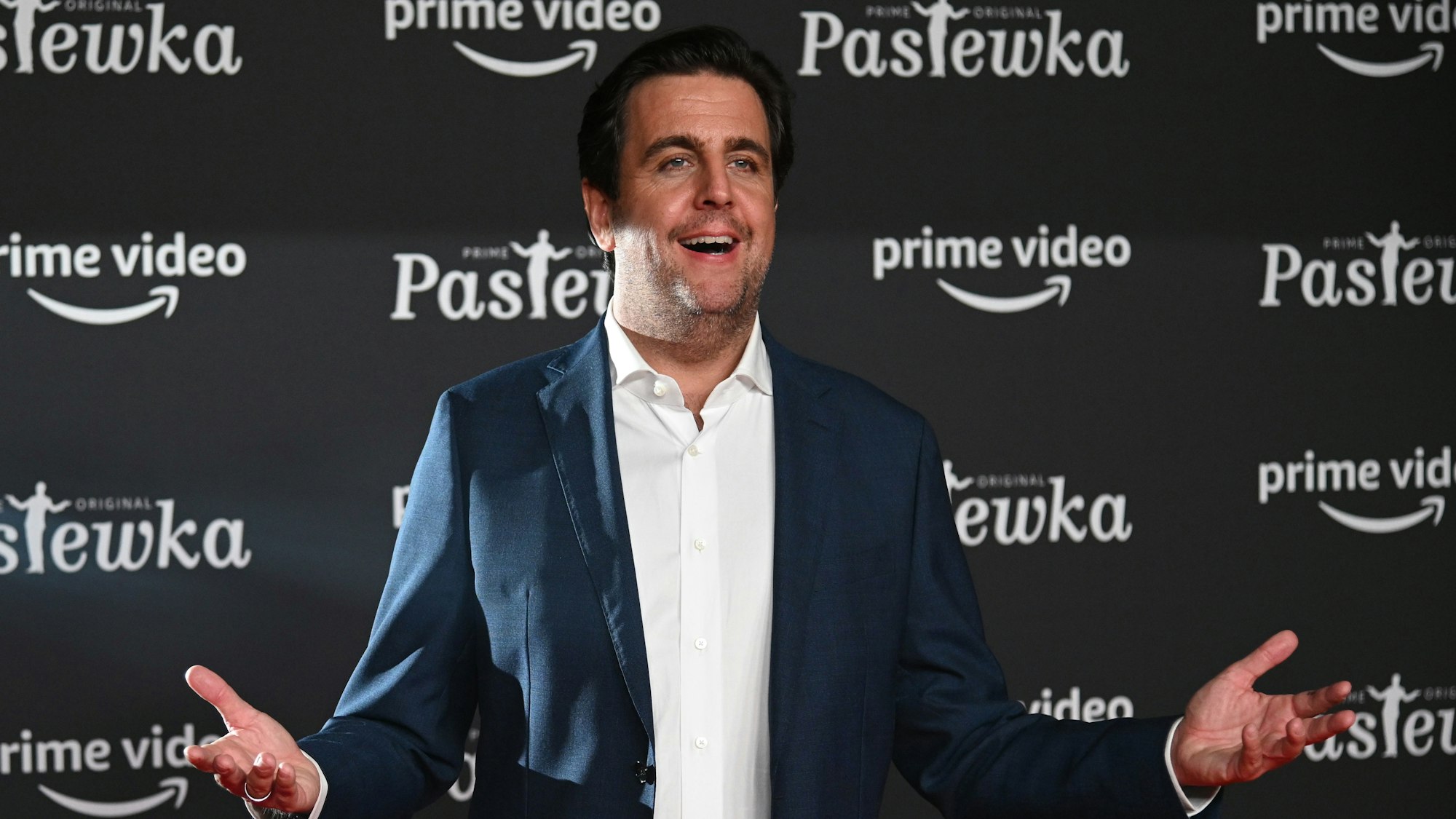 Der Schauspieler Bastian Pastewka kommt am 23.01.2019 zur Premiere der neuen Staffel der Comedy-Serie "Pastewka".