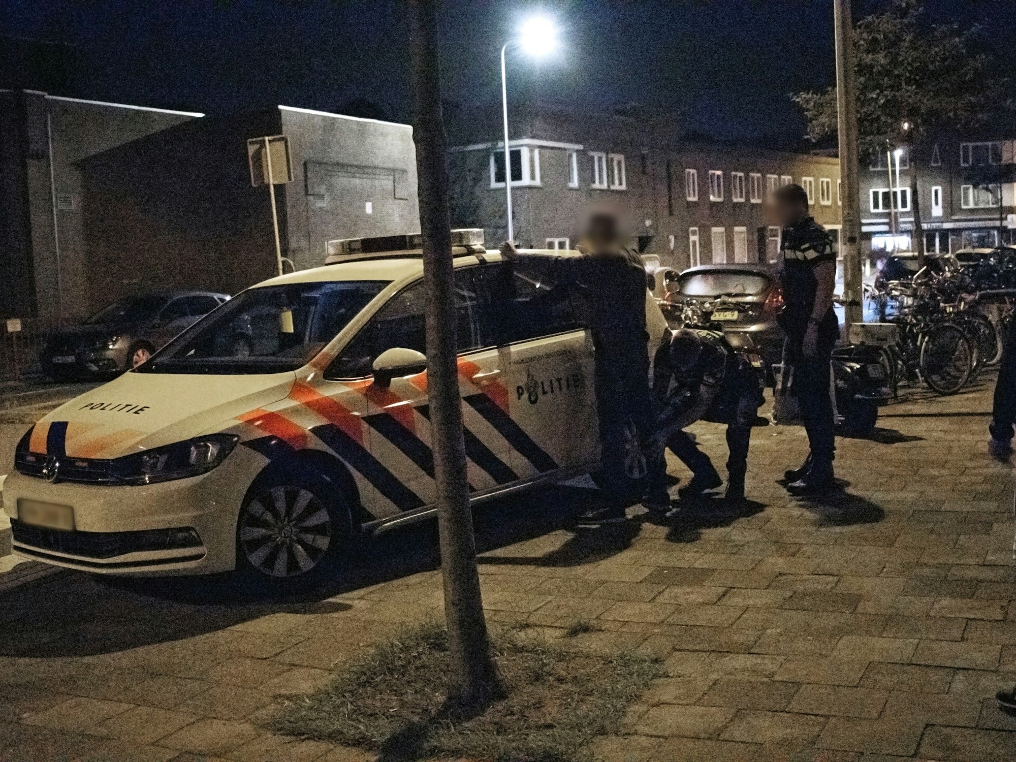 Durchsuchung einer Person während einer Polizeikontrolle