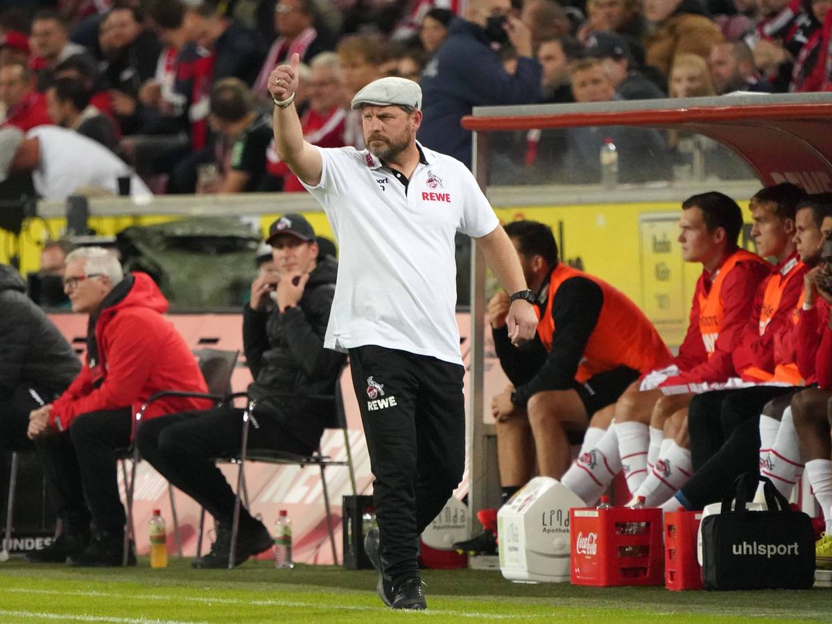 Steffen Baumgart trainiert den 1. FC Köln gegen Greuther Fürth.