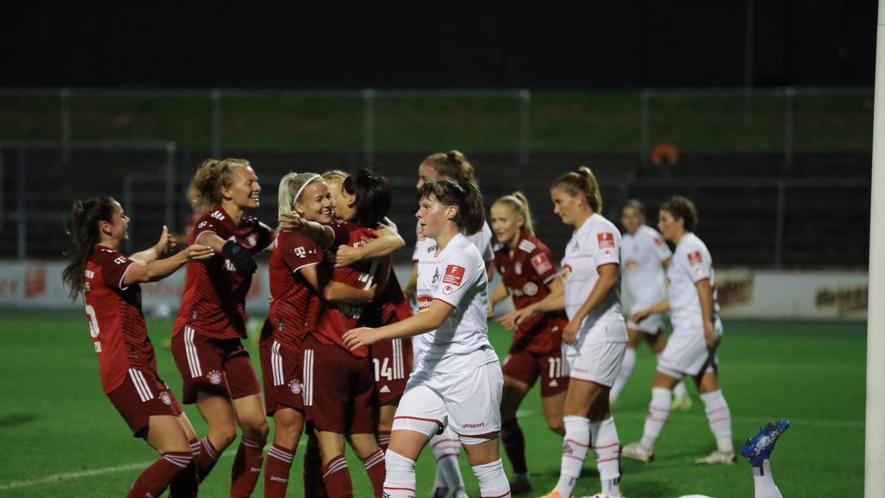 Der 1. FC Köln verliert in der Frauen-Bundesliga gegen den FC Bayern München.