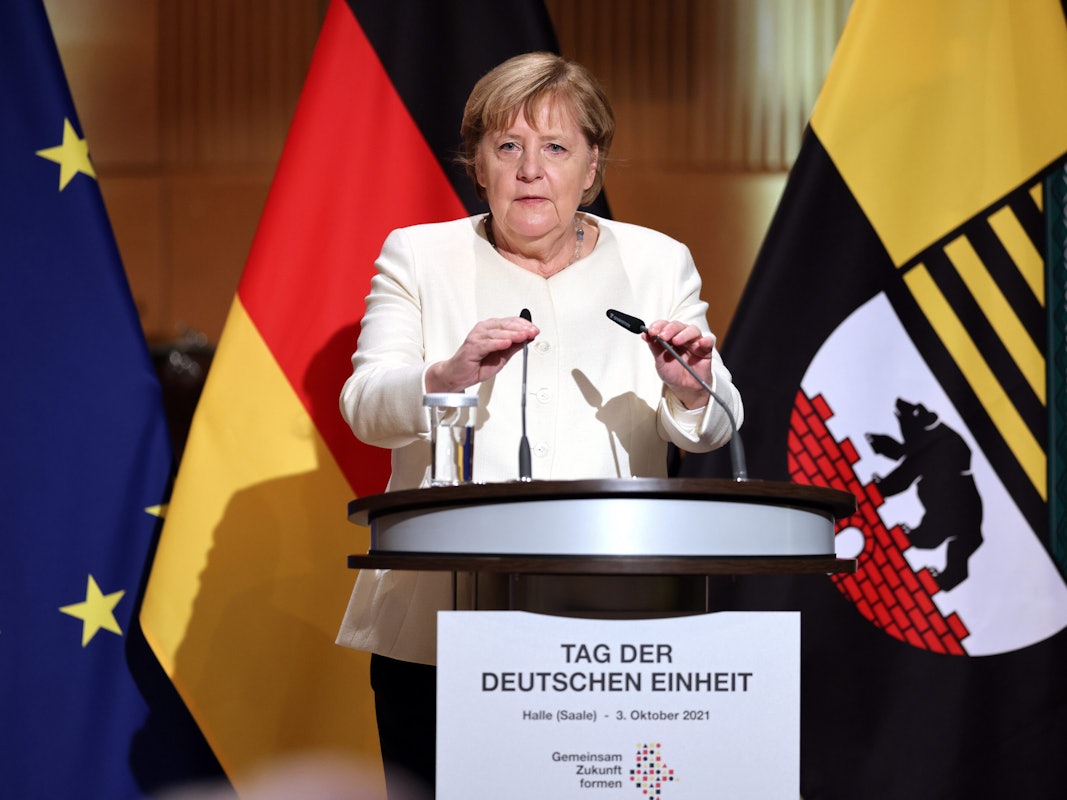 Bundeskanzlerin Angela Merkel (CDU) spricht beim Festakt zum Tag der Deutschen Einheit in der Händel-Halle.
